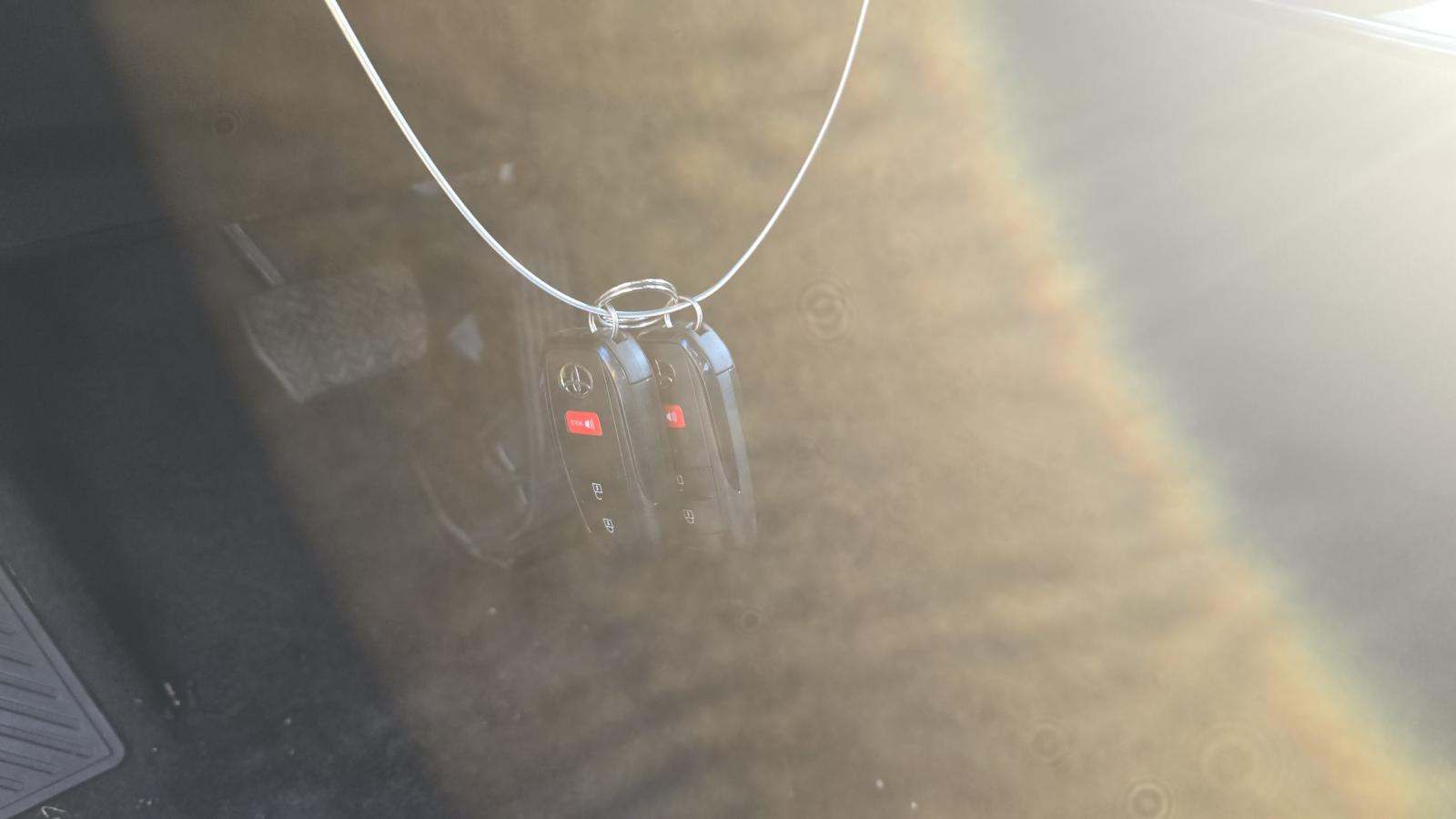 2025 Toyota Prius LE FWD