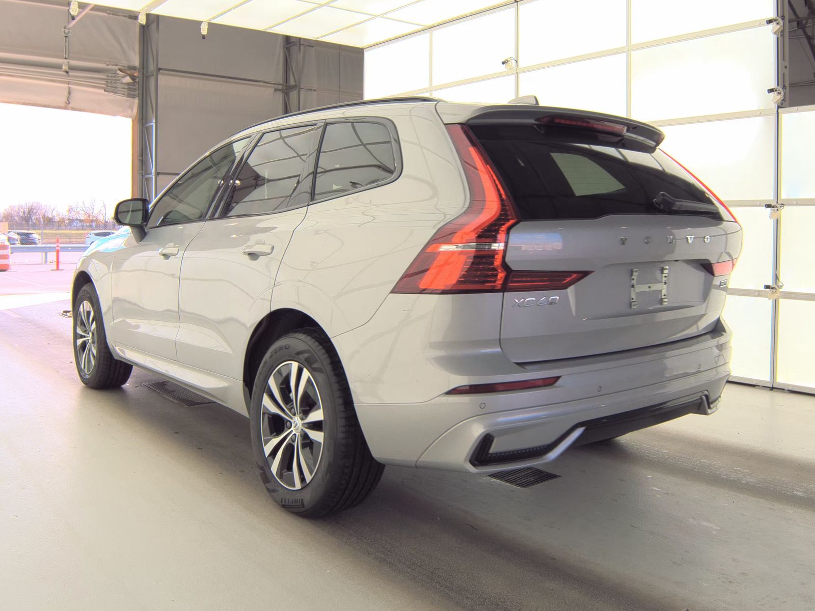 2025 Volvo XC60 B5 Core AWD