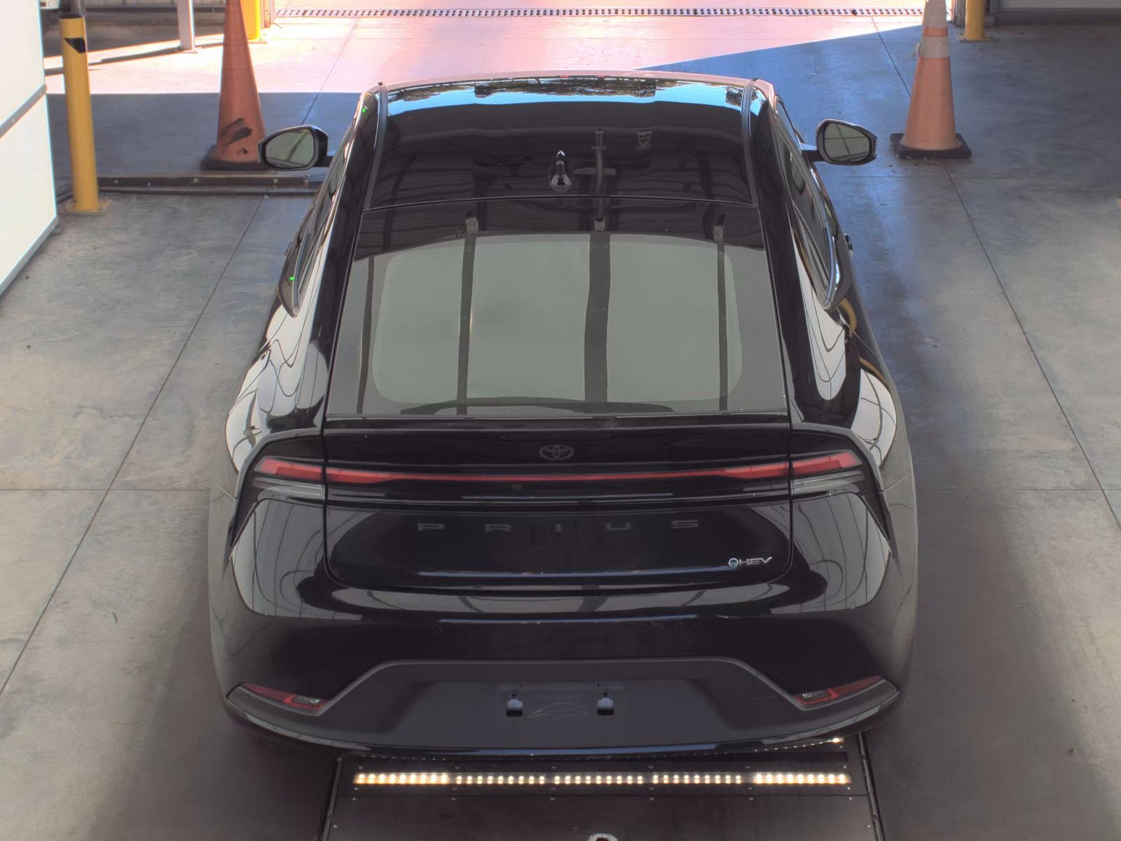 2025 Toyota Prius LE FWD