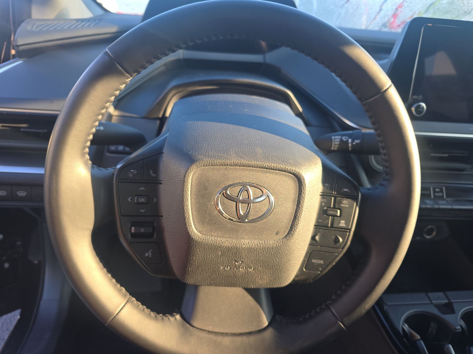 2025 Toyota Prius LE FWD