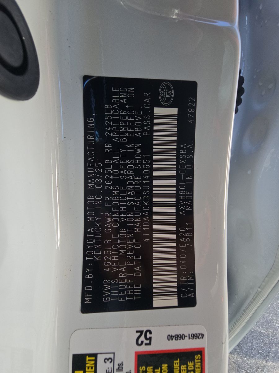 2025 Toyota Camry SE FWD