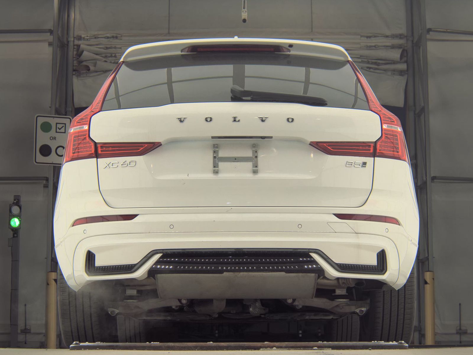 2025 Volvo XC60 B5 Plus AWD