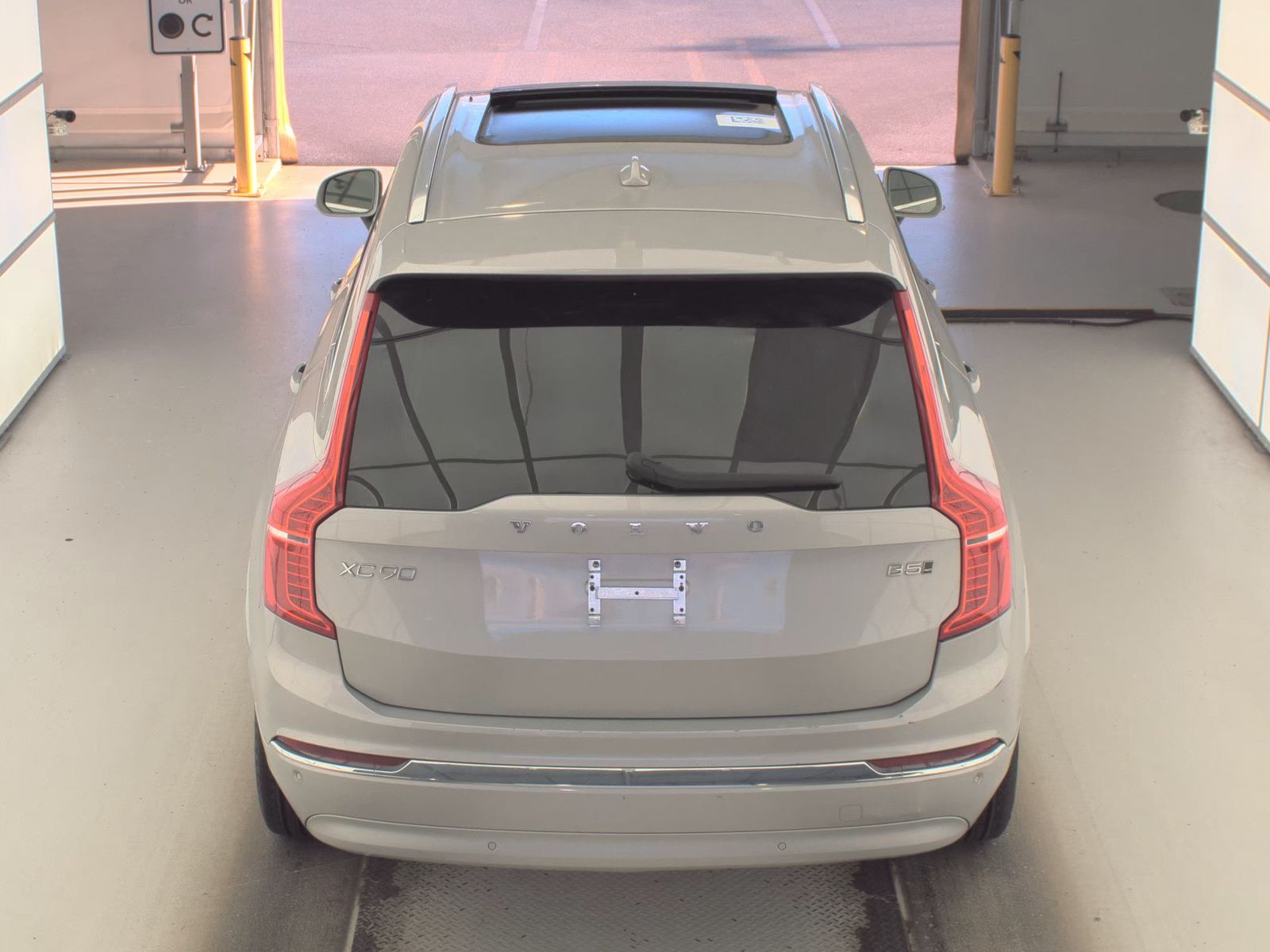 2024 Volvo XC90 B5 Plus AWD