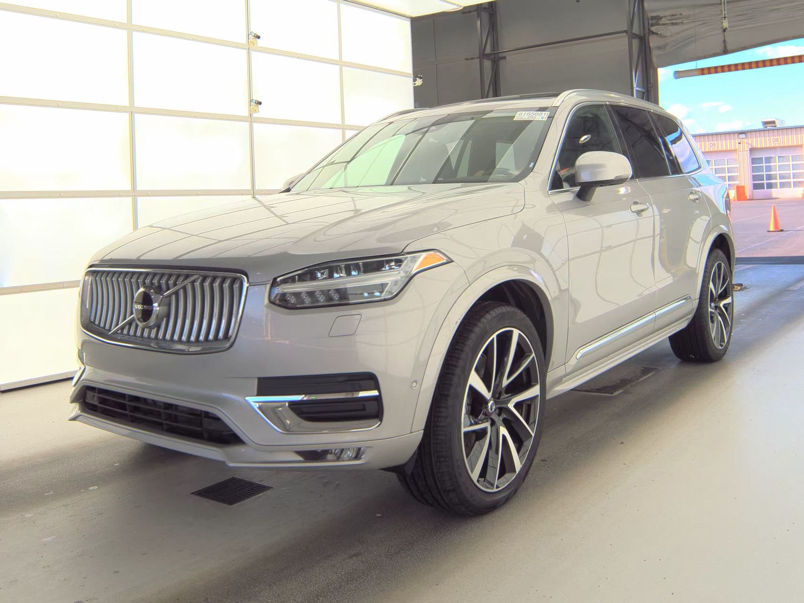 2024 Volvo XC90 B5 Plus AWD