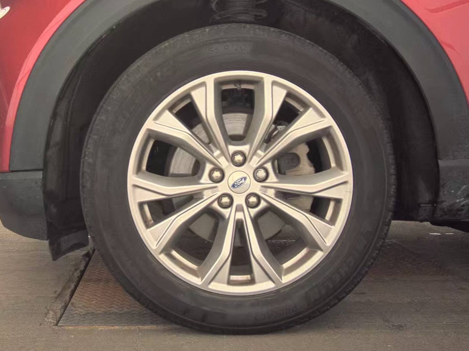 2023 Ford Explorer XLT AWD