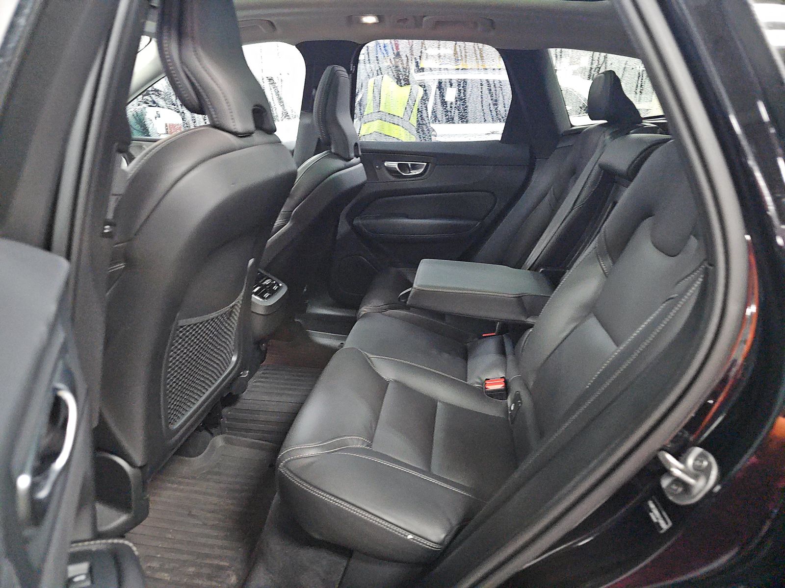 2025 Volvo XC60 B5 Ultra AWD