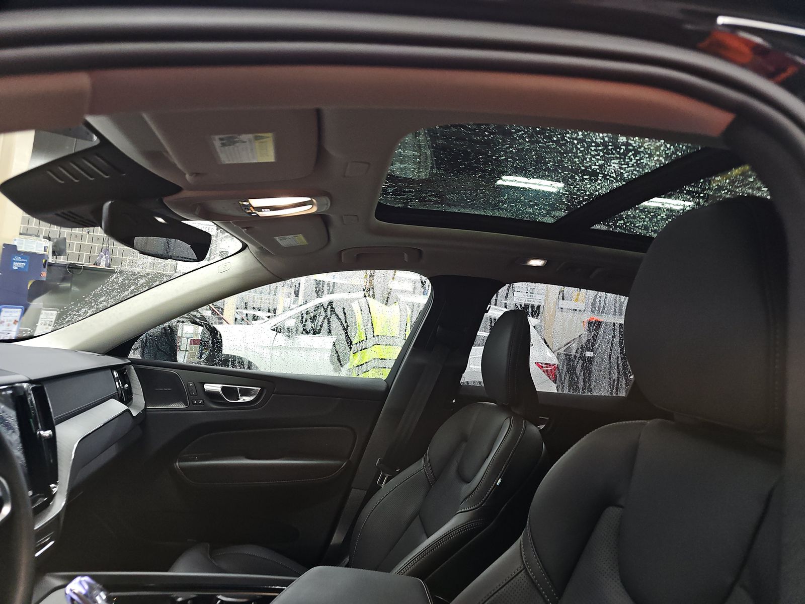 2025 Volvo XC60 B5 Ultra AWD