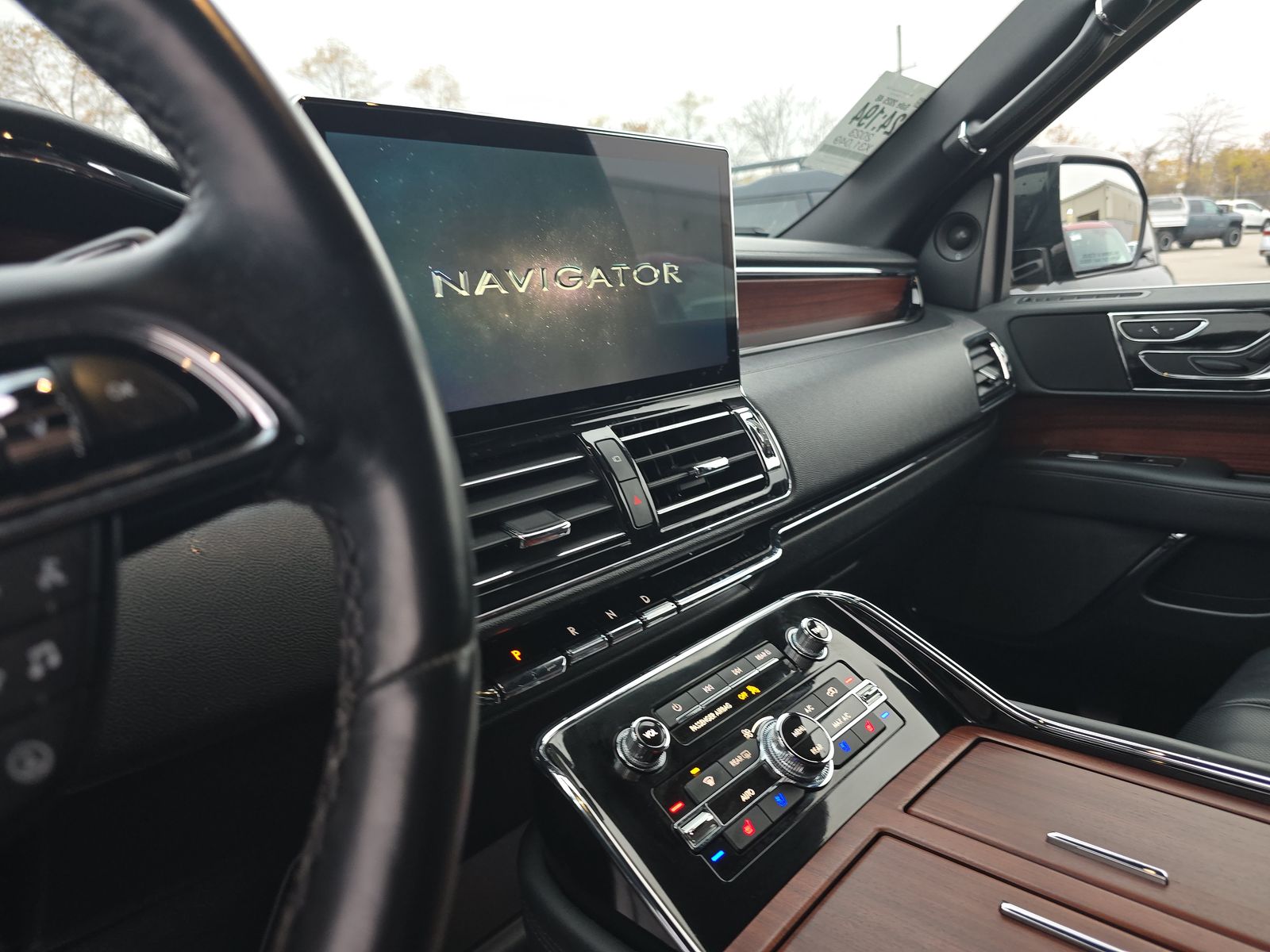 2023 Lincoln Navigator L Standard RWD