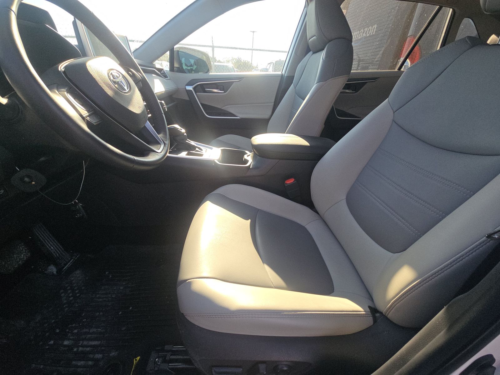 2025 Toyota RAV4 XLE Premium FWD