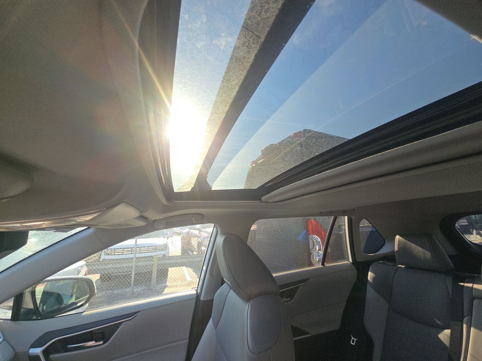 2025 Toyota RAV4 XLE Premium FWD