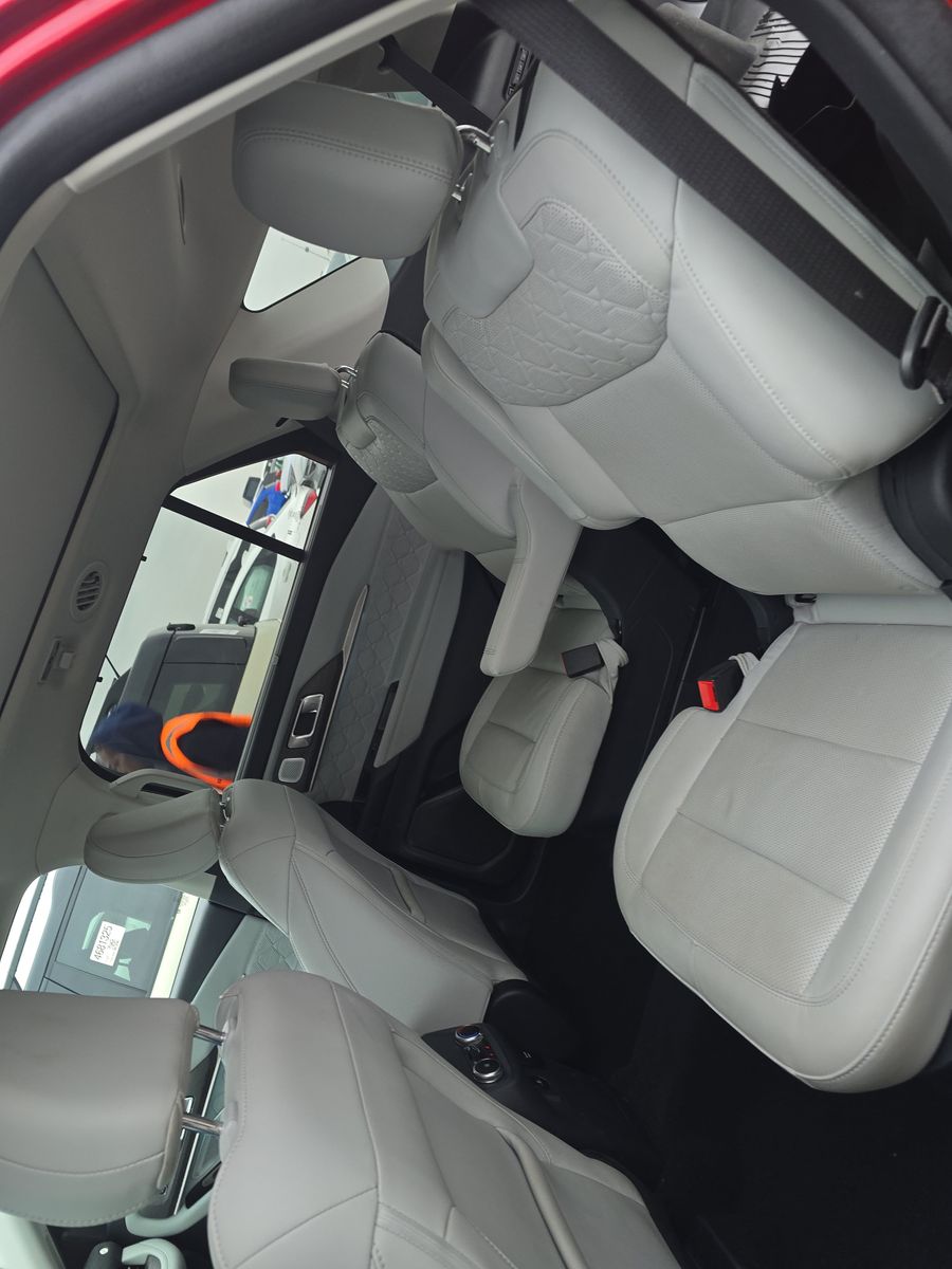 2025 Ford Explorer Platinum AWD