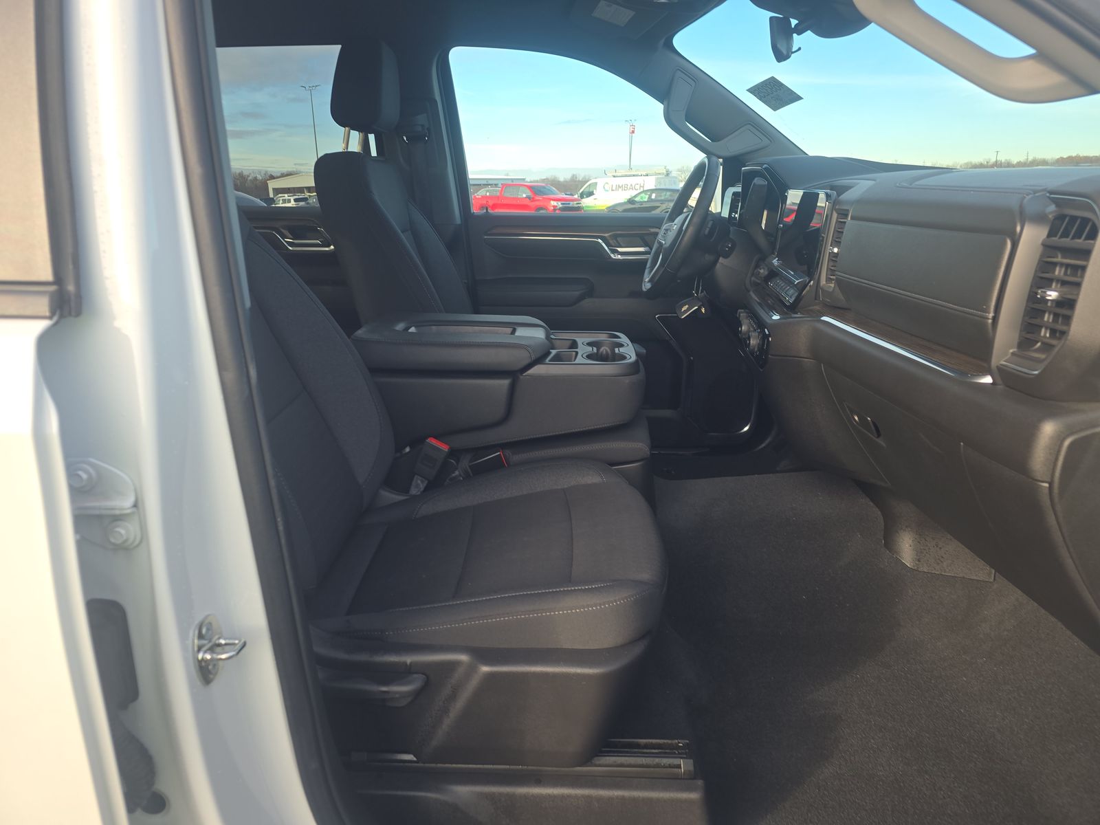 2024 Chevrolet Silverado 1500 LT AWD