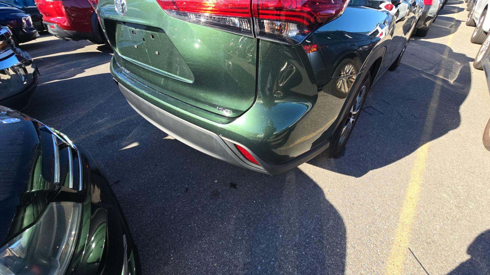 2023 Toyota Highlander XLE FWD