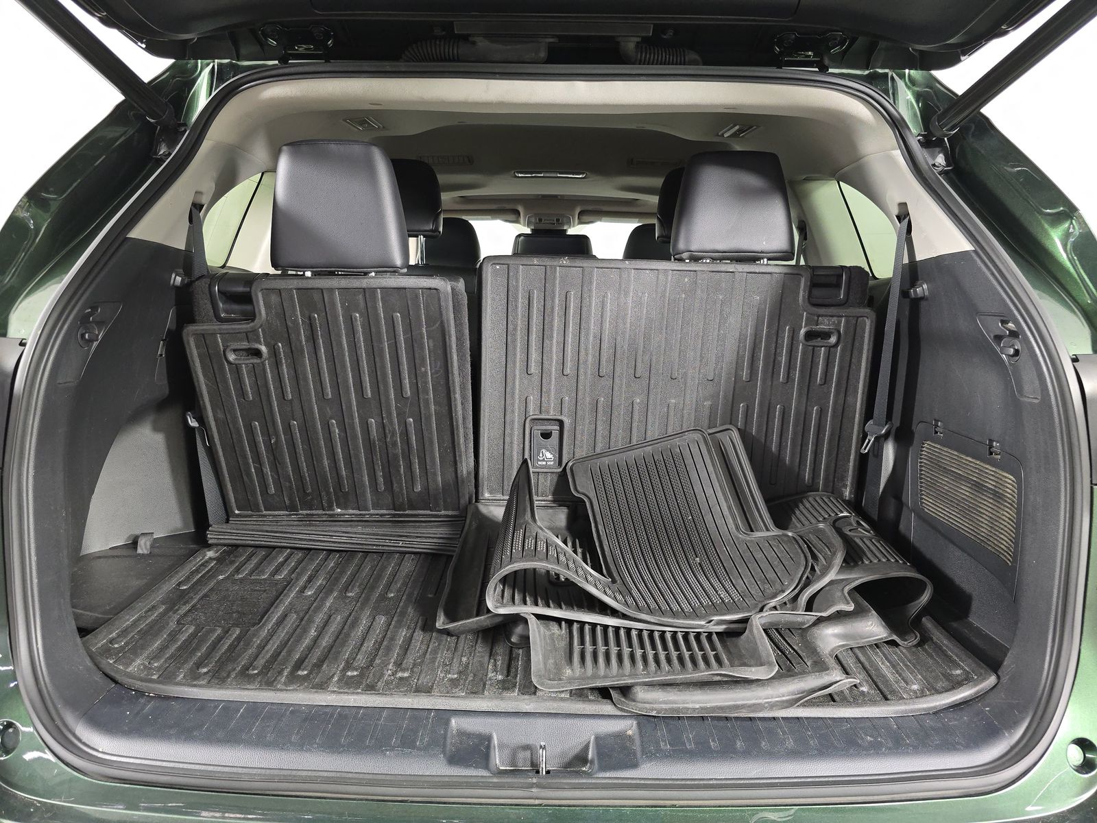 2023 Toyota Highlander XLE FWD