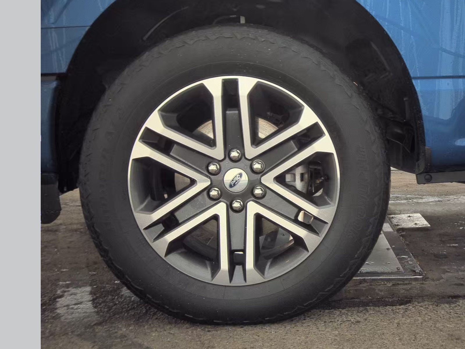 2022 Ford F-150 XL AWD