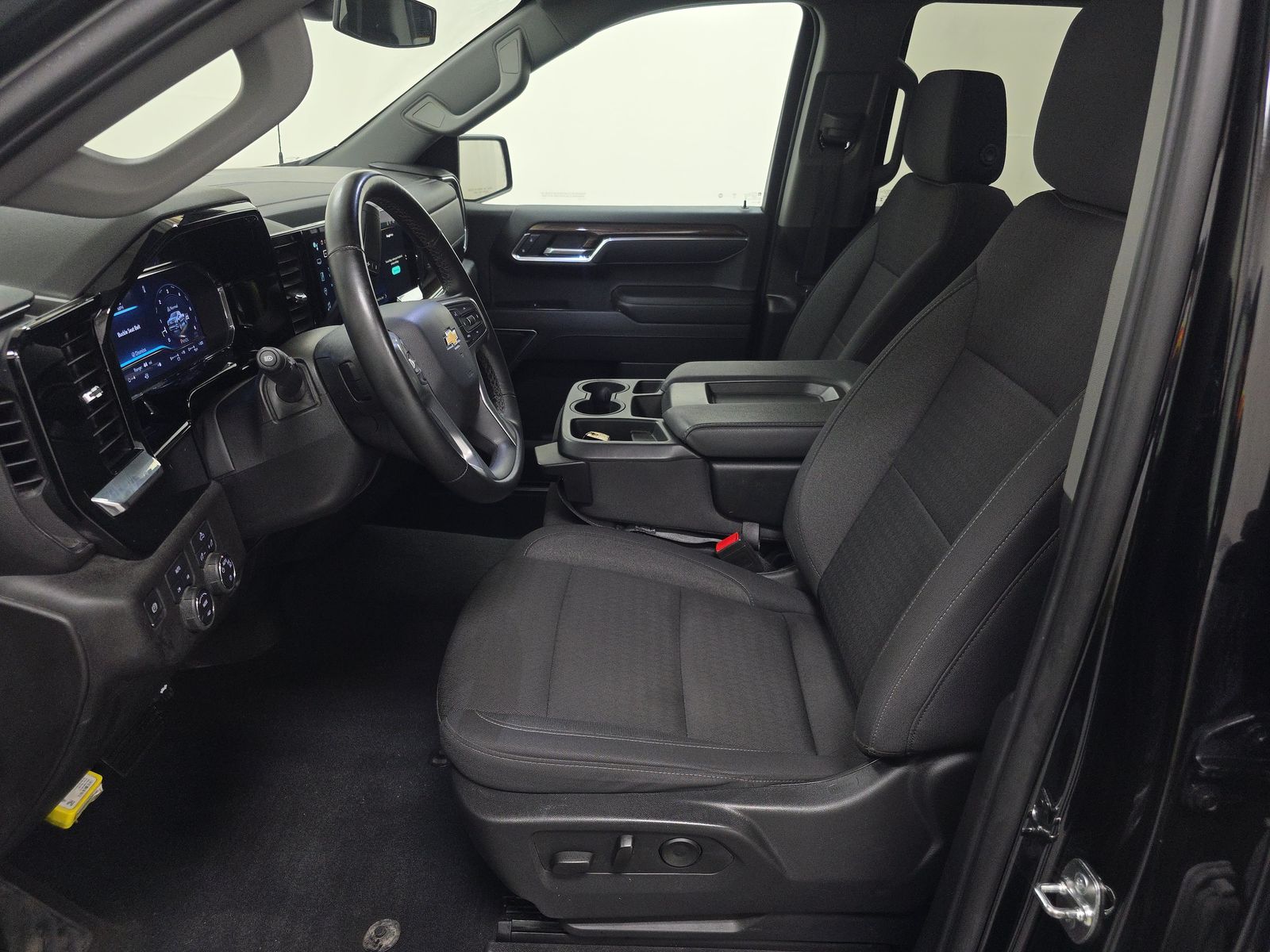 2025 Chevrolet Silverado 1500 LT AWD