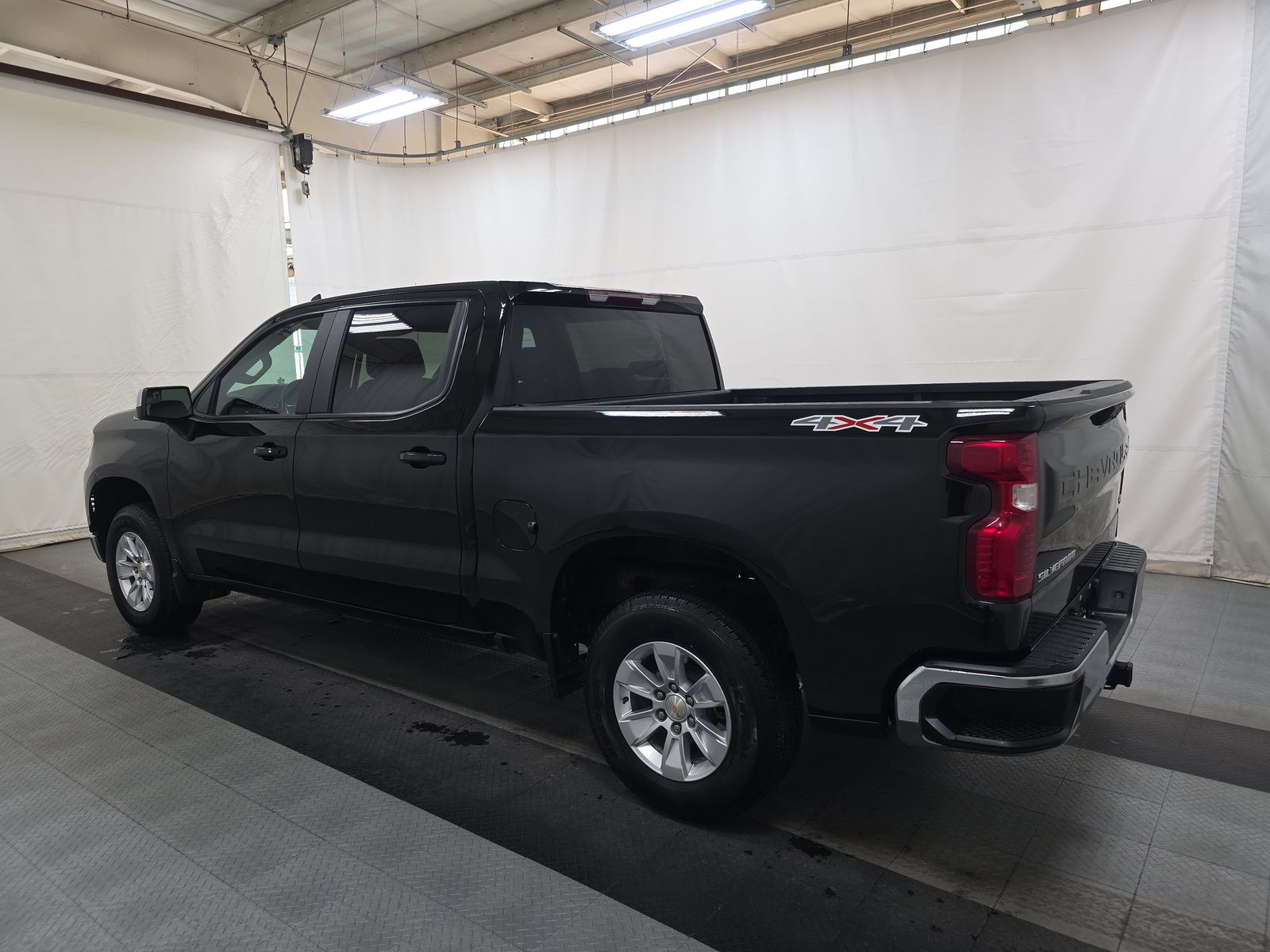 2025 Chevrolet Silverado 1500 LT AWD