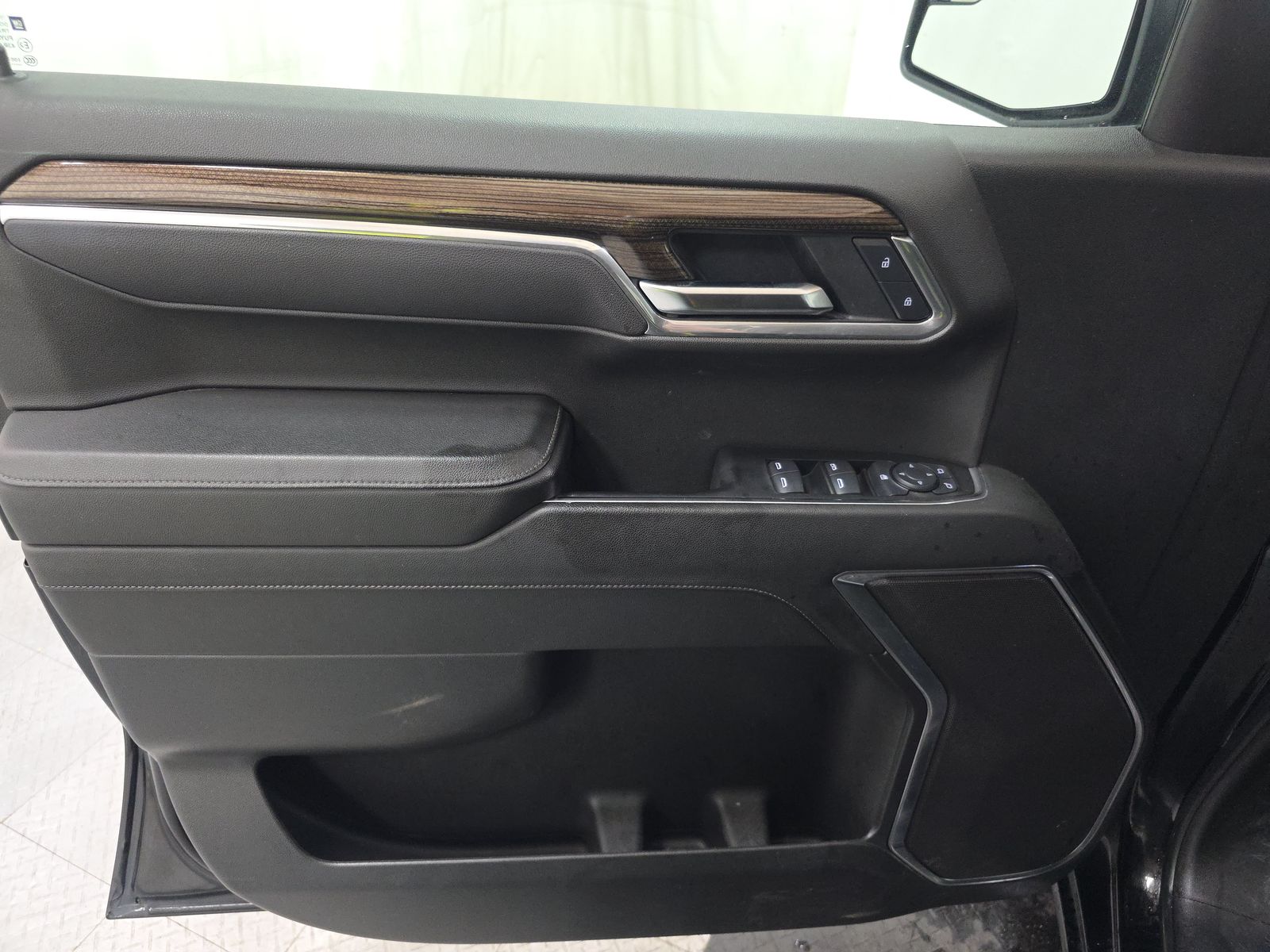 2025 Chevrolet Silverado 1500 LT AWD