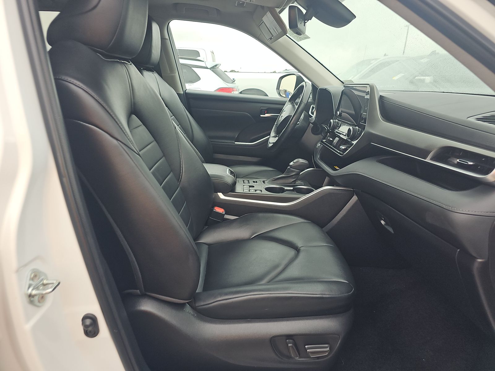 2023 Toyota Highlander XLE AWD