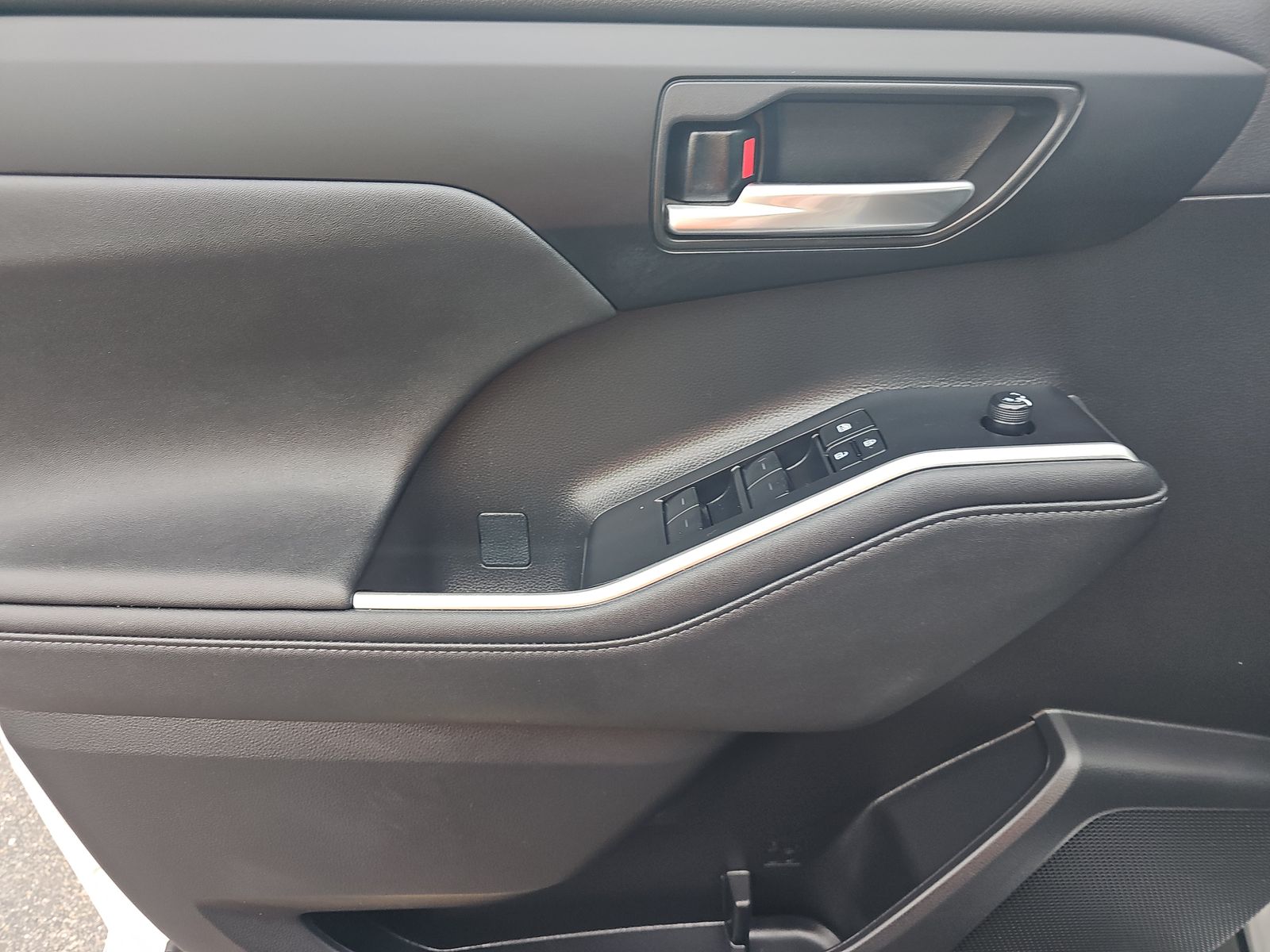 2023 Toyota Highlander XLE AWD