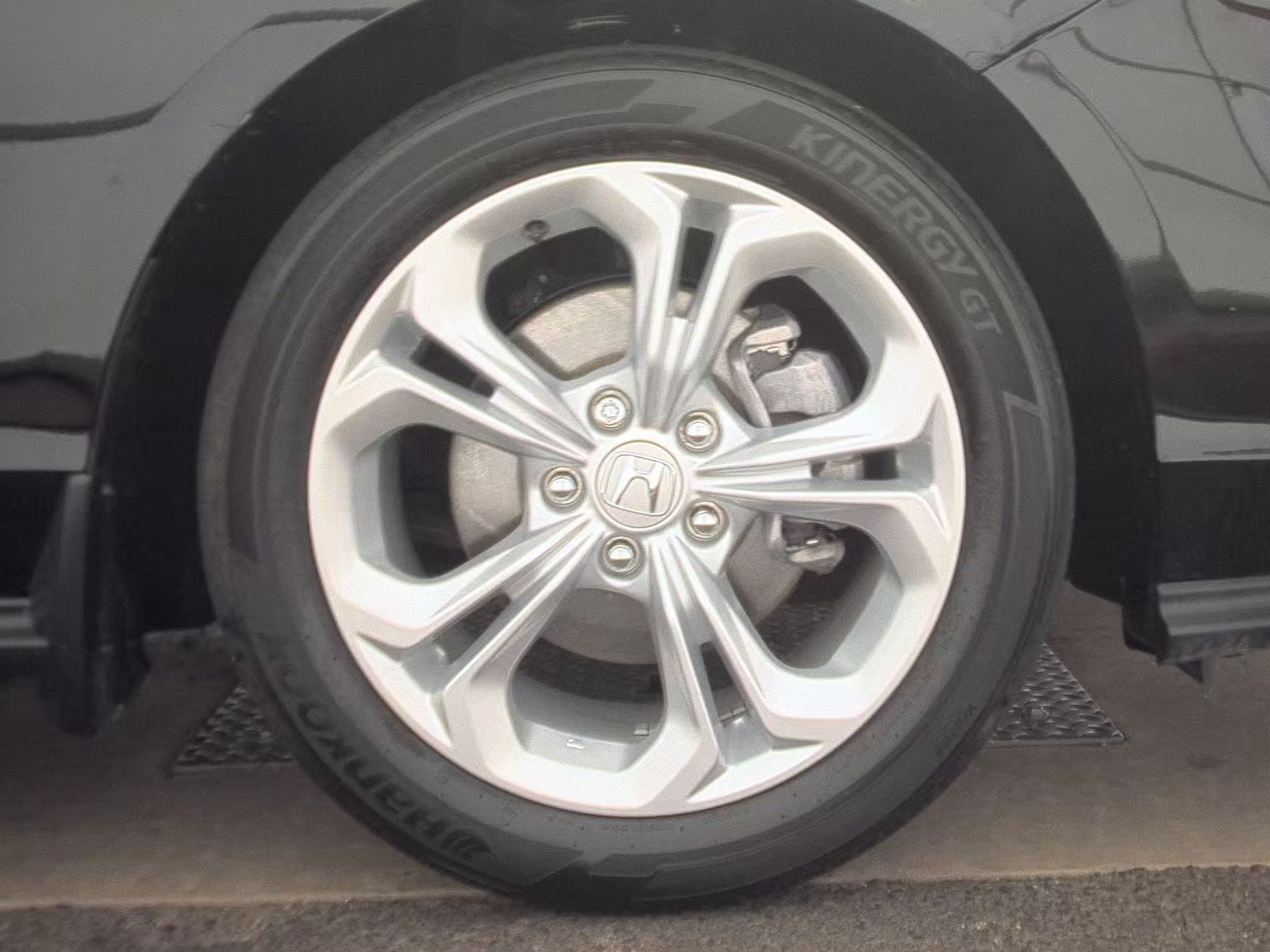 2024 Honda Accord LX FWD