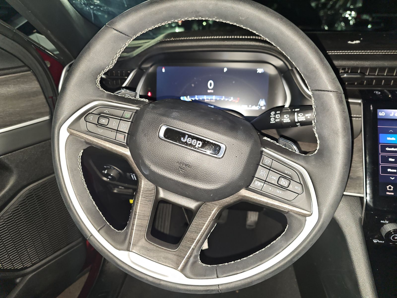 2025 Jeep Grand Cherokee Limited AWD