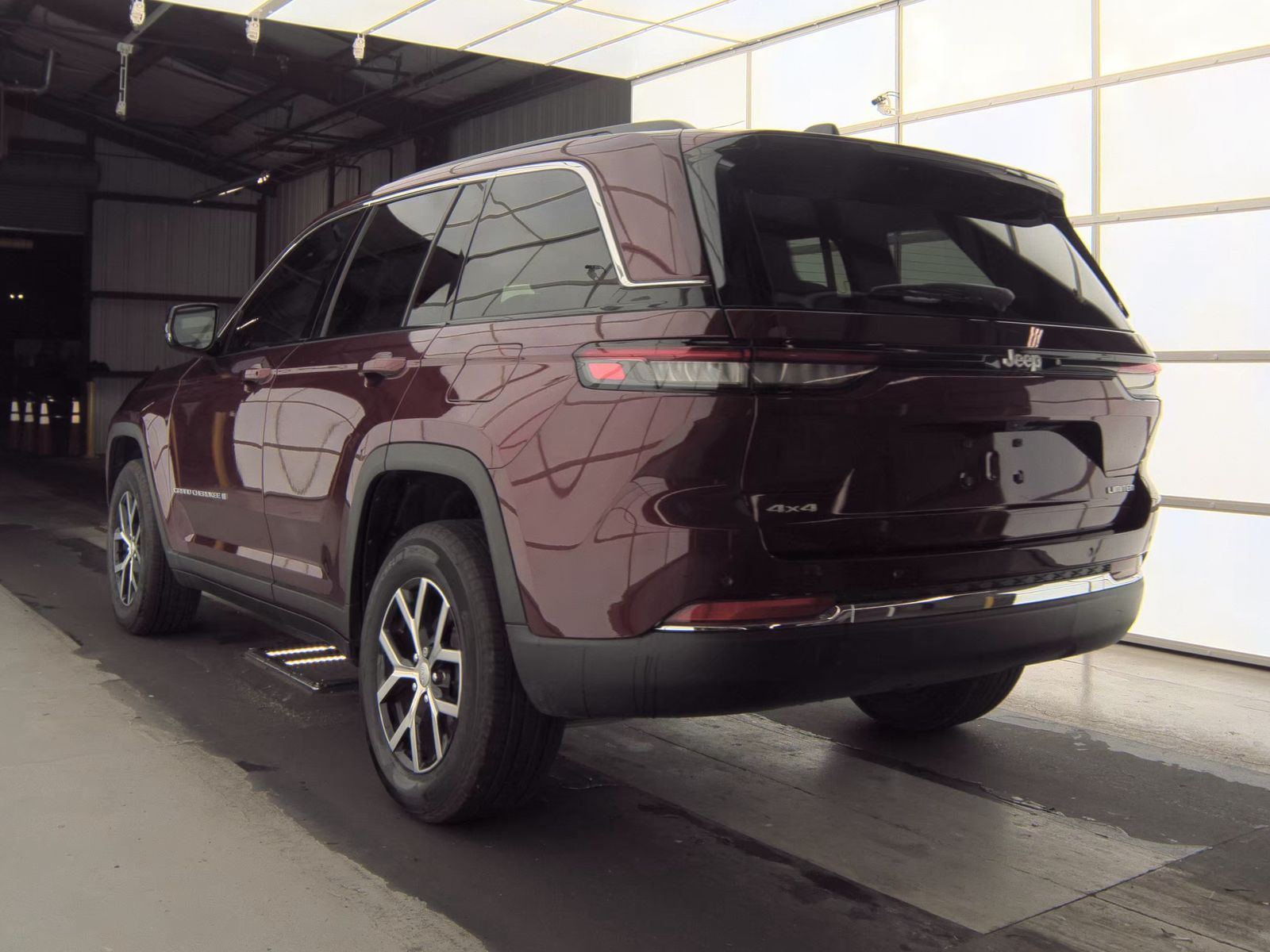 2025 Jeep Grand Cherokee Limited AWD