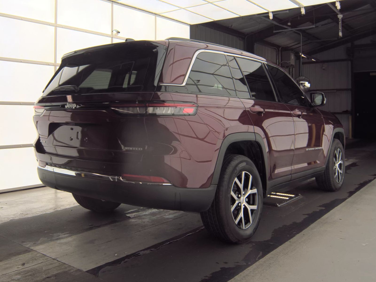 2025 Jeep Grand Cherokee Limited AWD