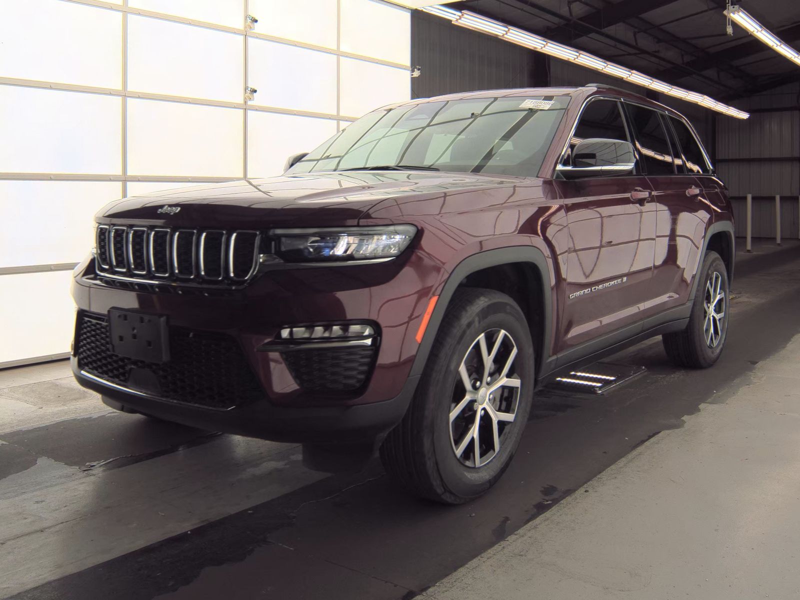 2025 Jeep Grand Cherokee Limited AWD