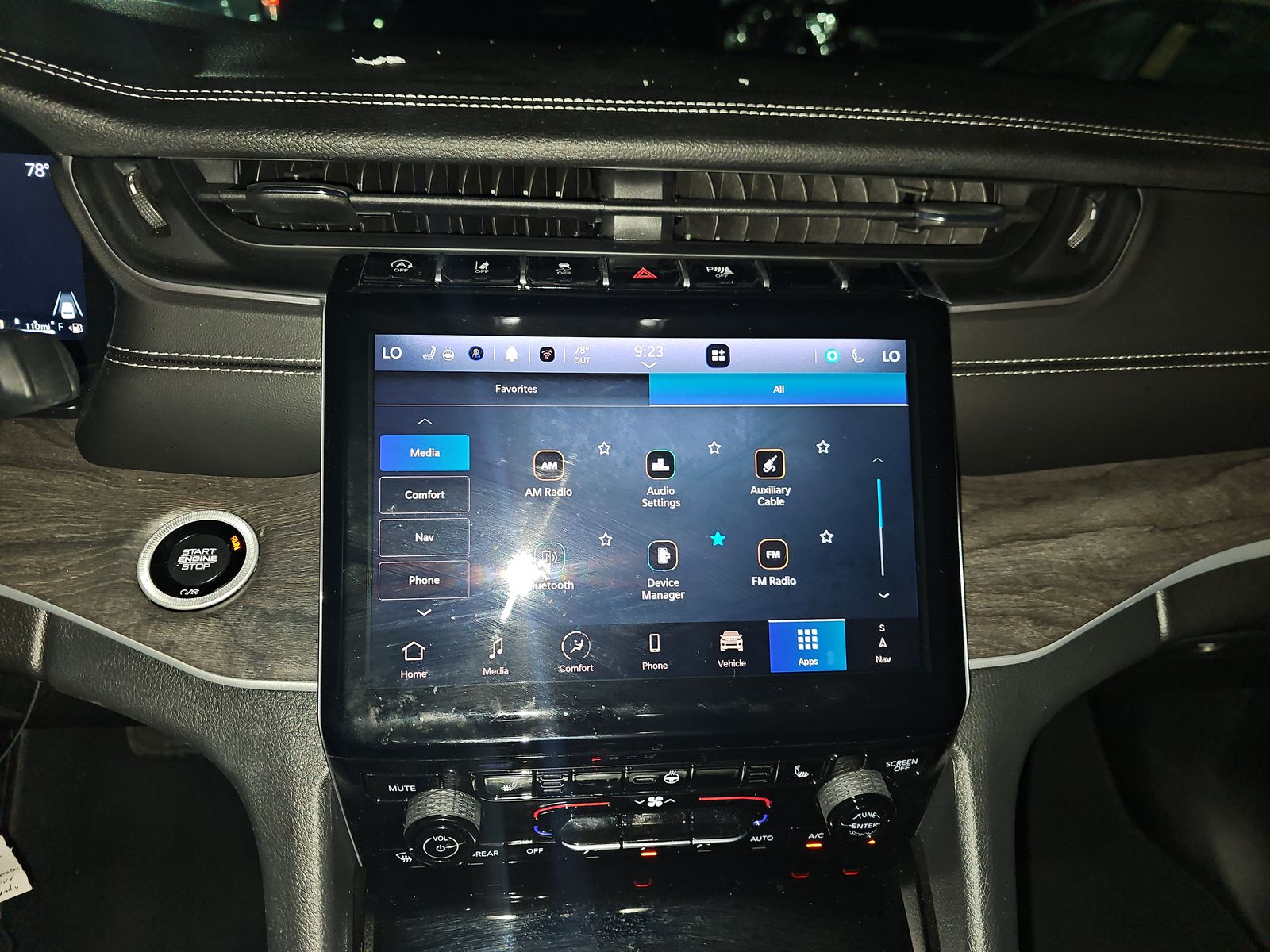 2025 Jeep Grand Cherokee Limited AWD