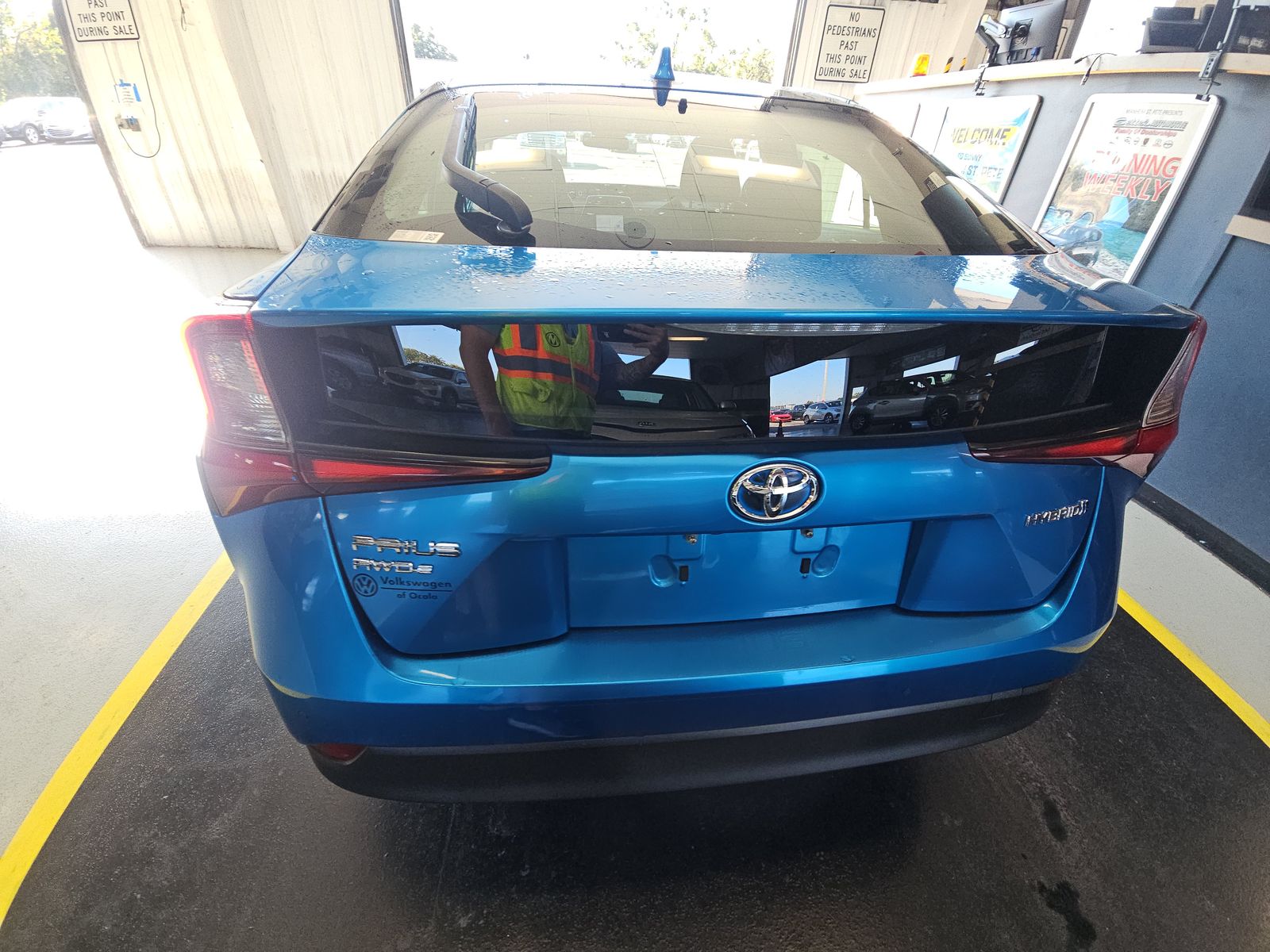 2022 Toyota Prius LE AWD