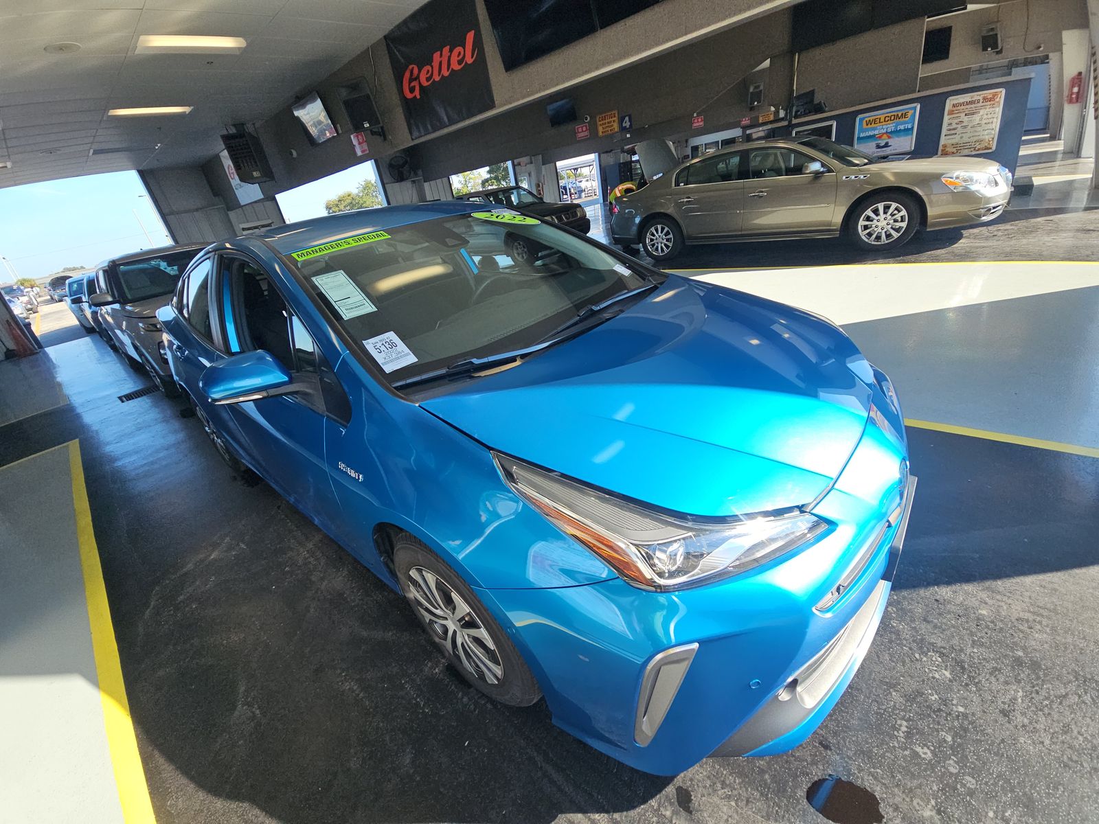 2022 Toyota Prius LE AWD