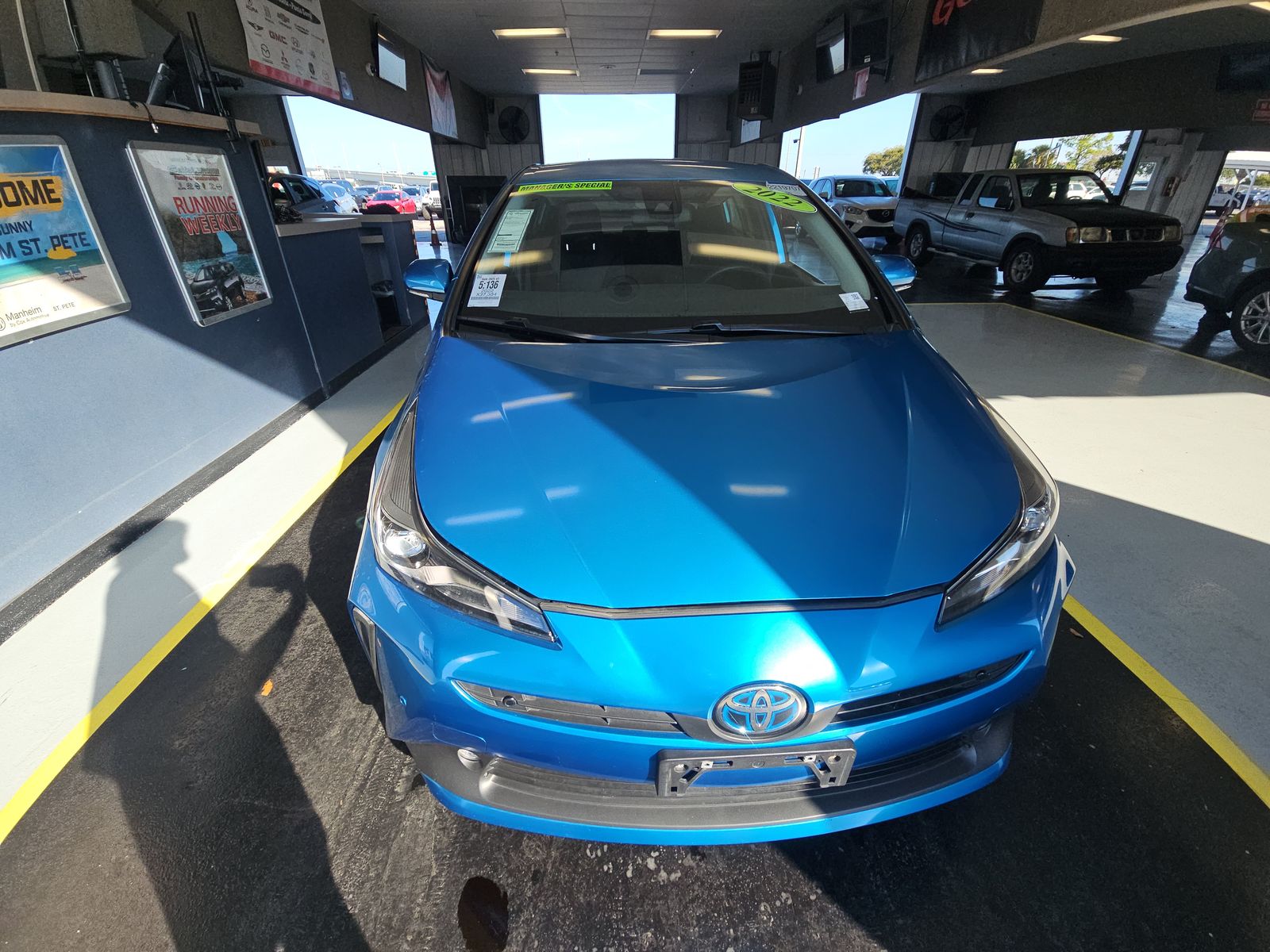 2022 Toyota Prius LE AWD