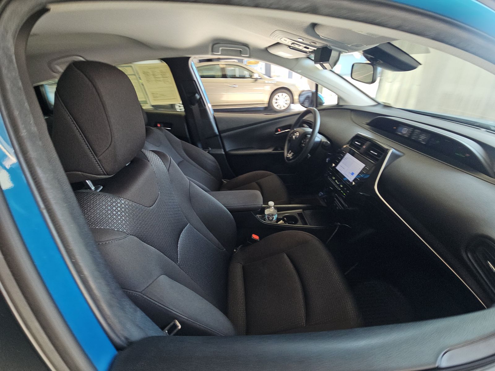 2022 Toyota Prius LE AWD