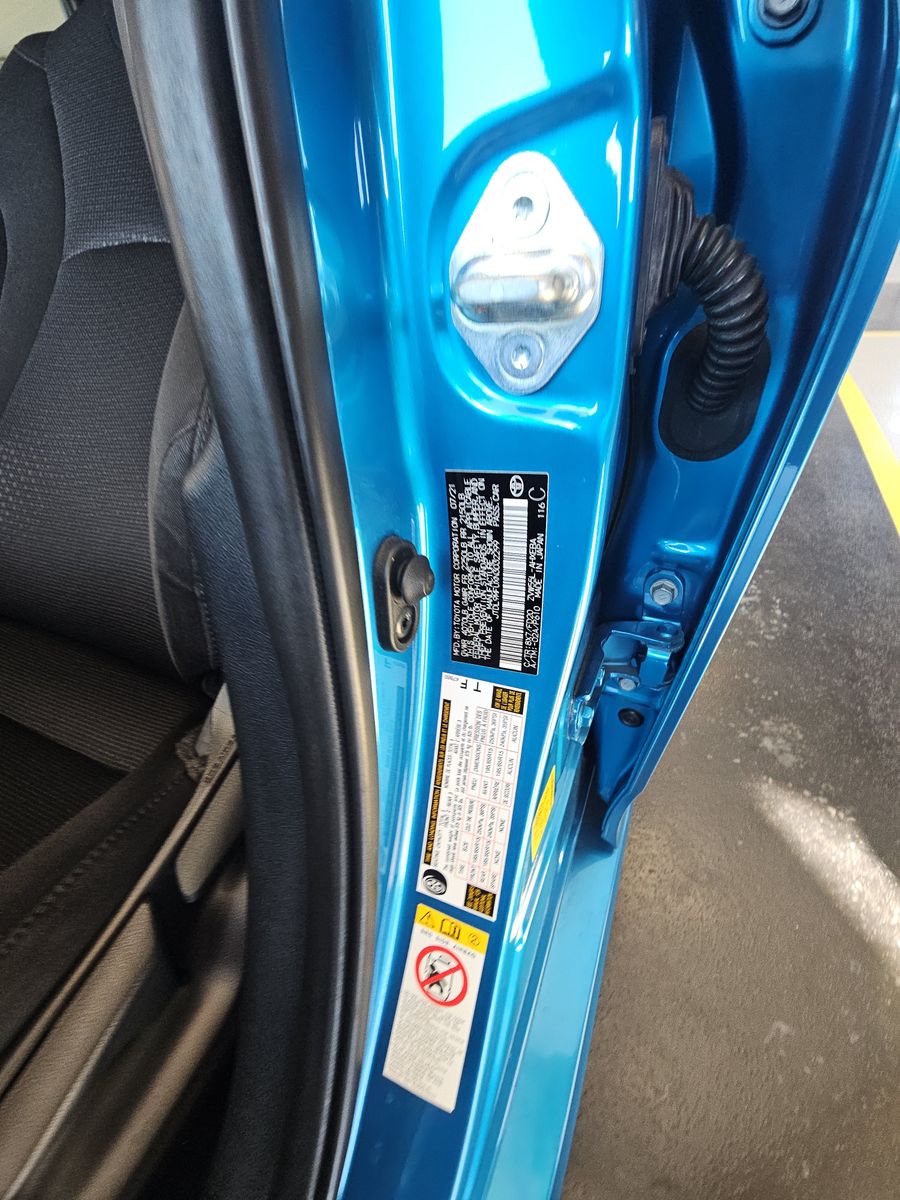 2022 Toyota Prius LE AWD