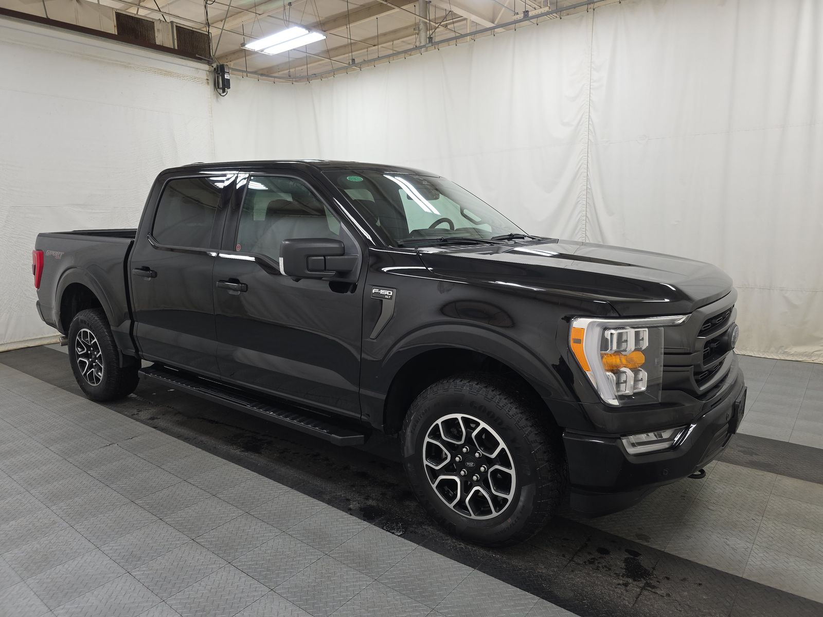 2023 Ford F-150 XLT AWD