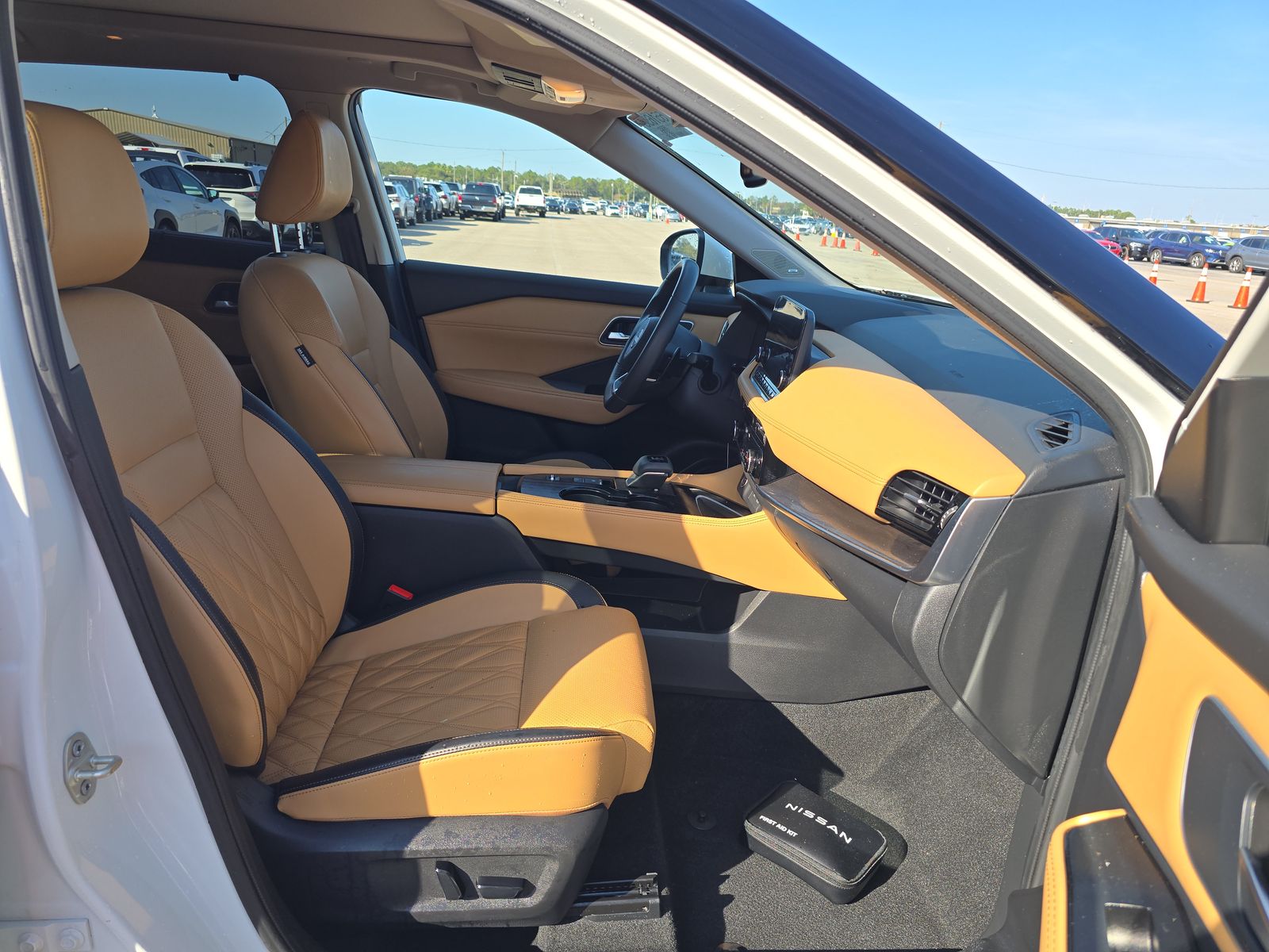 2023 Nissan Rogue Platinum FWD