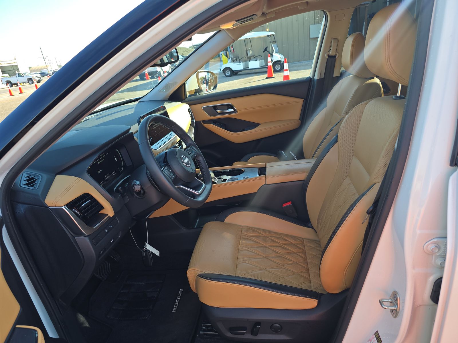 2023 Nissan Rogue Platinum FWD