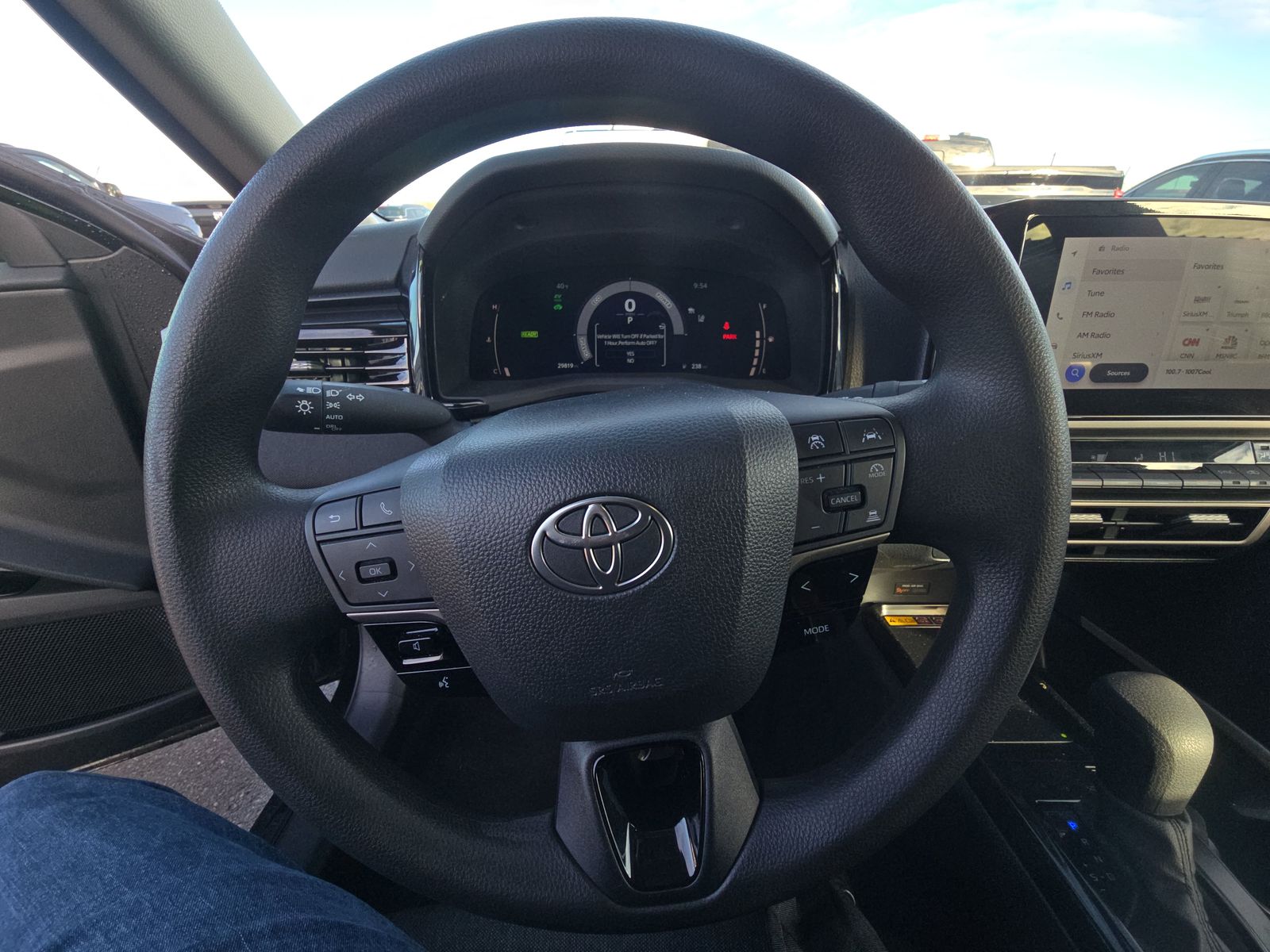 2025 Toyota Camry LE FWD