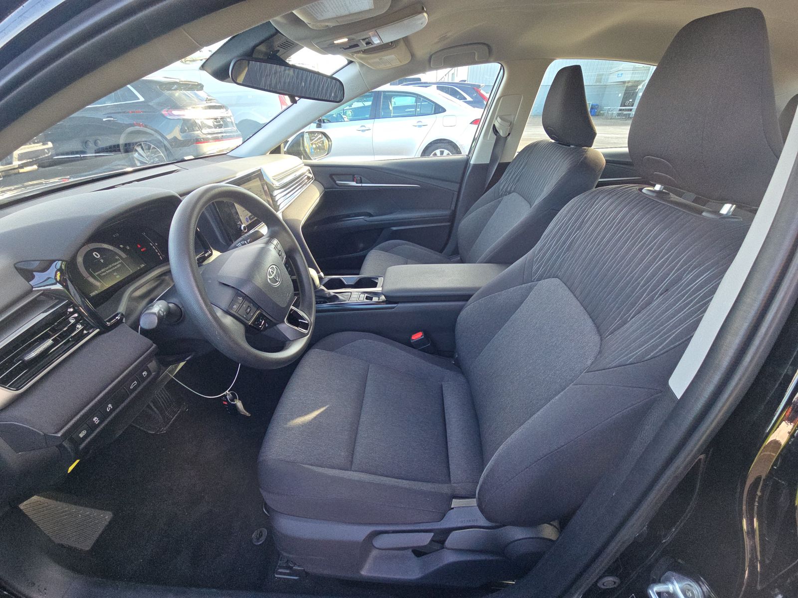 2025 Toyota Camry LE FWD