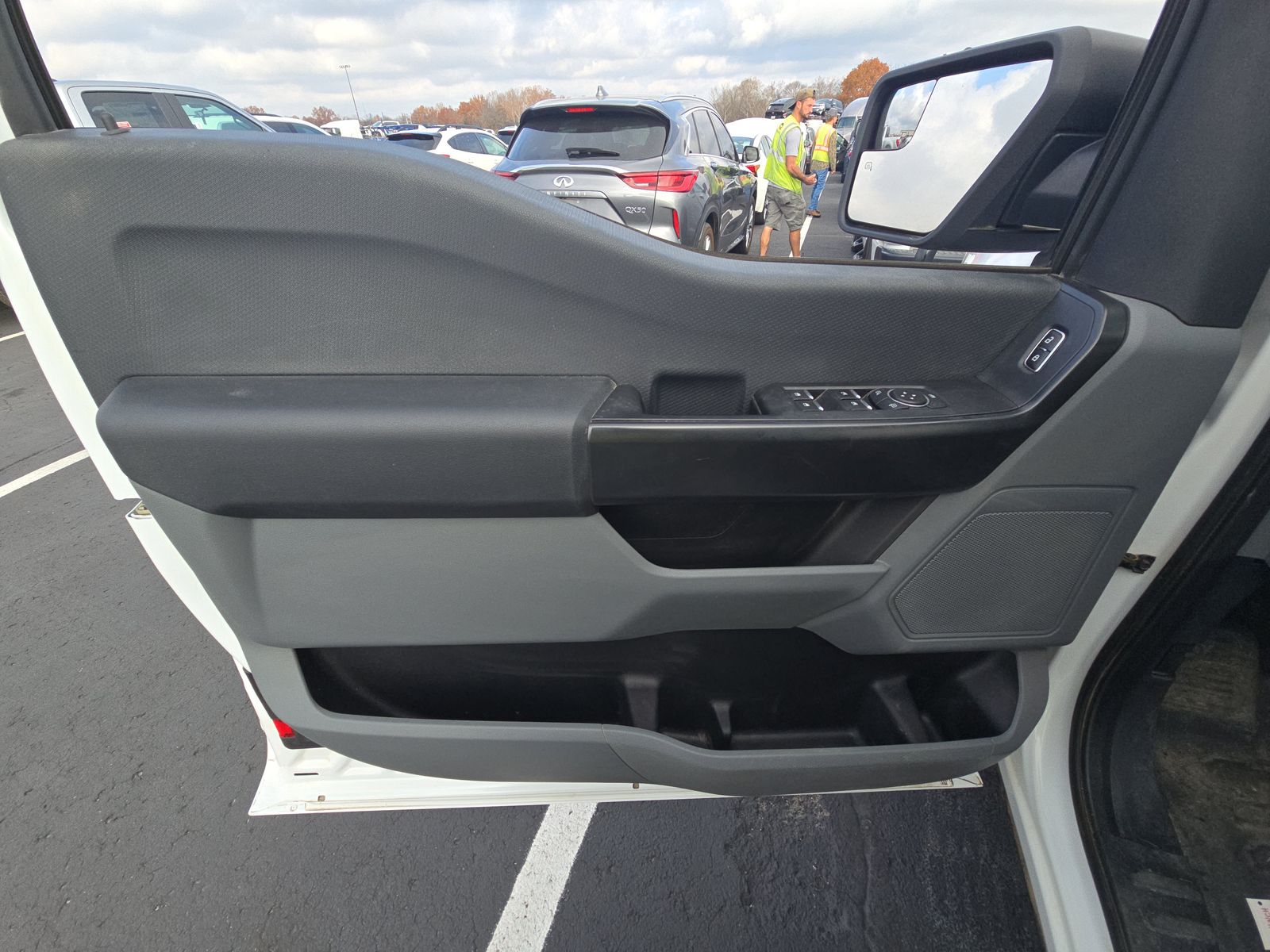 2022 Ford F-150 XL AWD