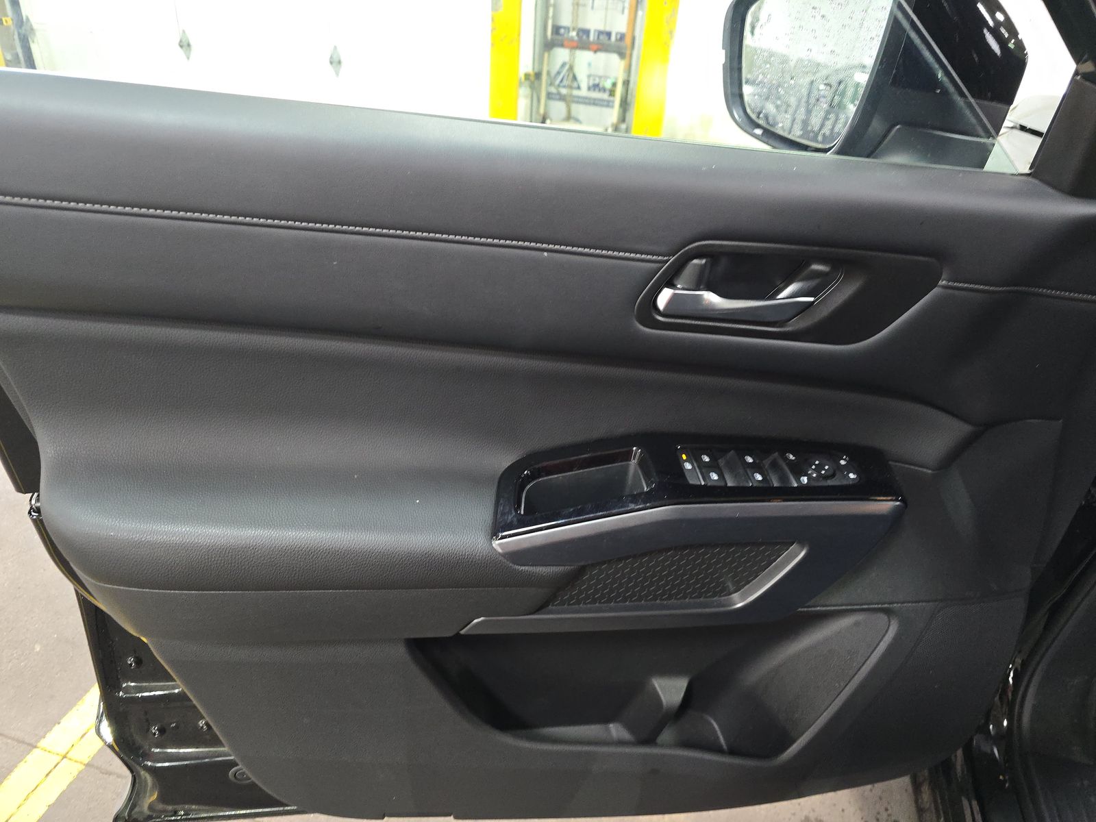 2023 Nissan Pathfinder SL FWD