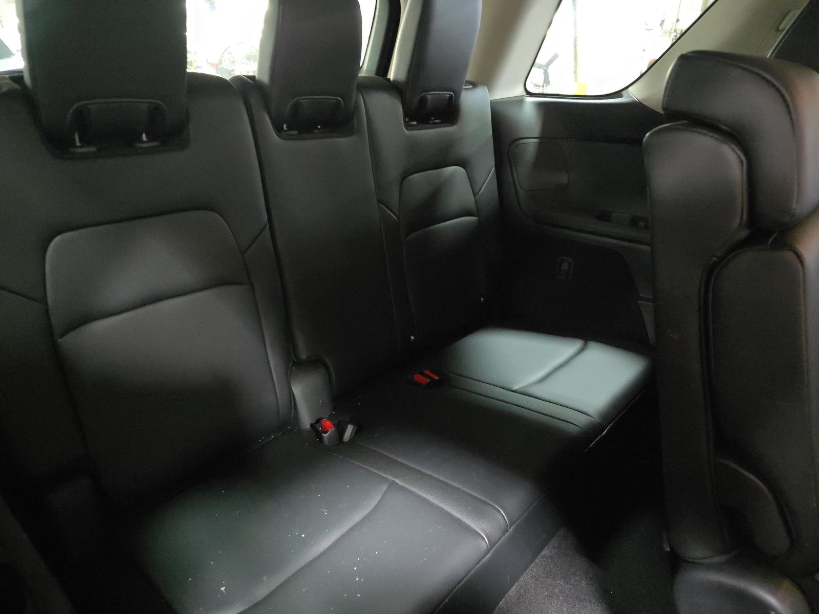 2023 Nissan Pathfinder SL FWD