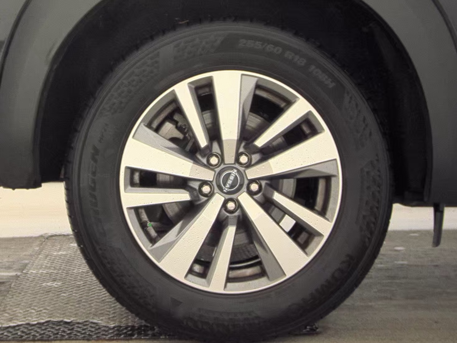 2023 Nissan Pathfinder SL FWD