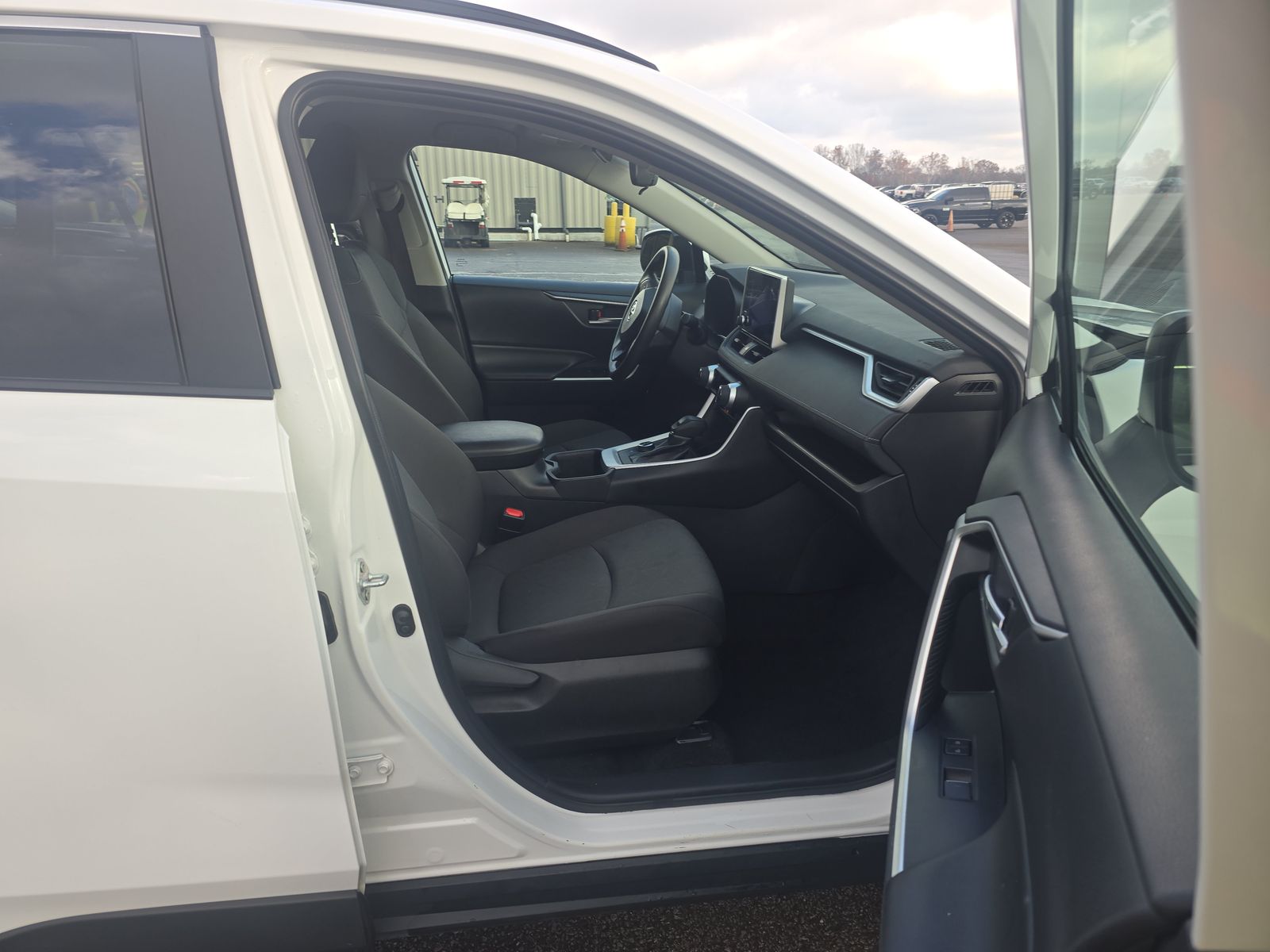 2024 Toyota RAV4 Hybrid XLE AWD