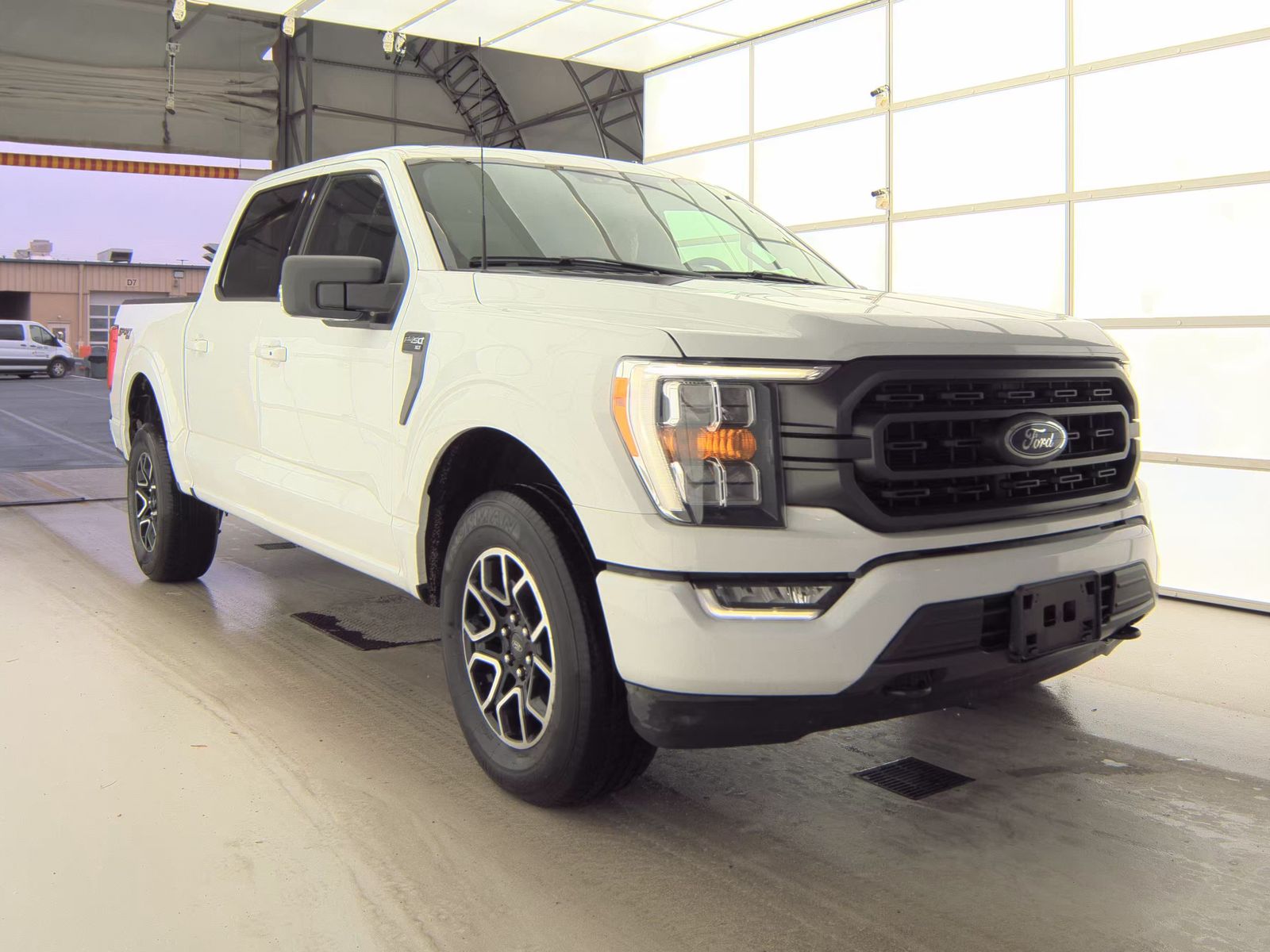2023 Ford F-150 XLT AWD