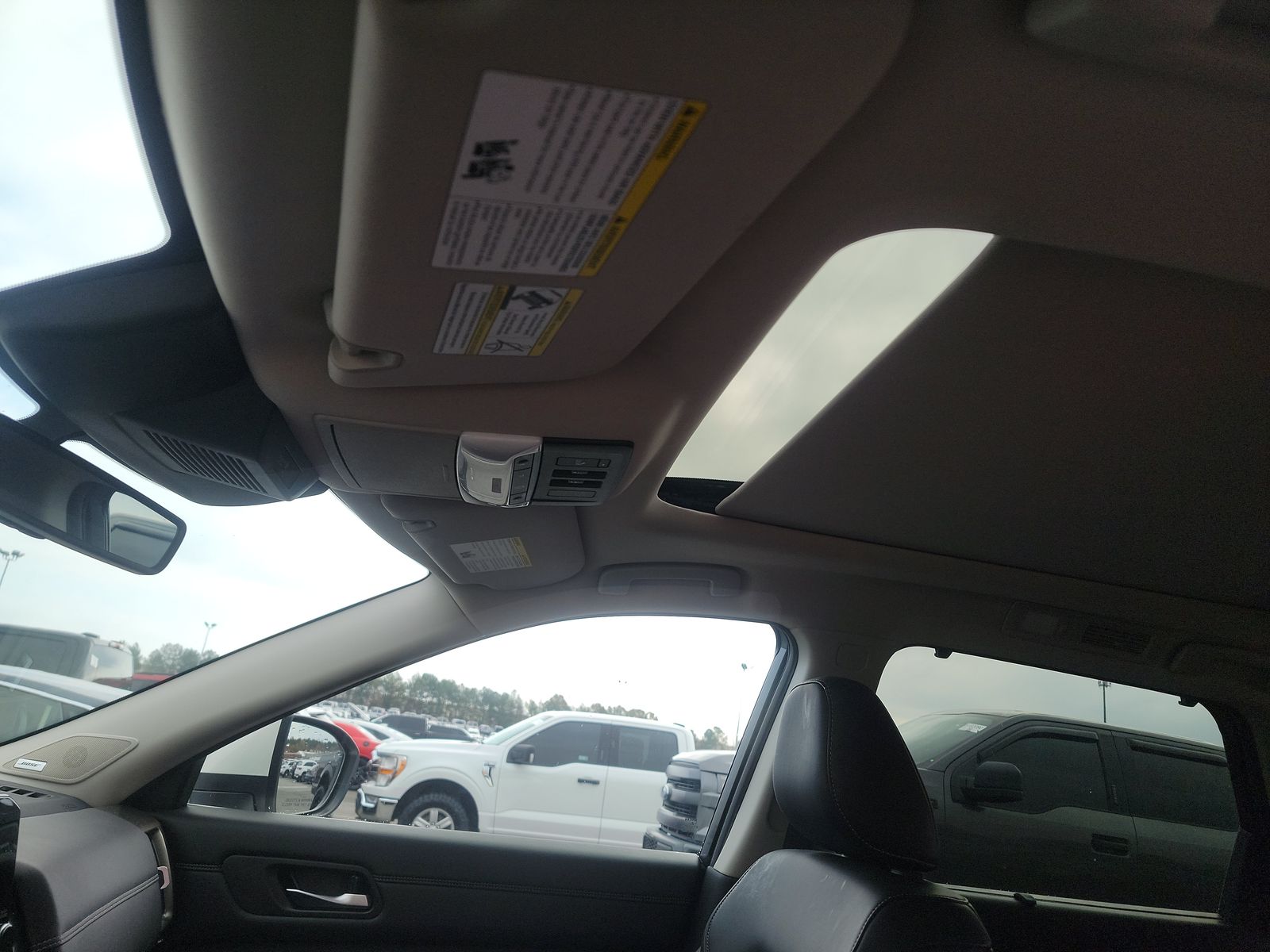 2024 Nissan Pathfinder Platinum FWD