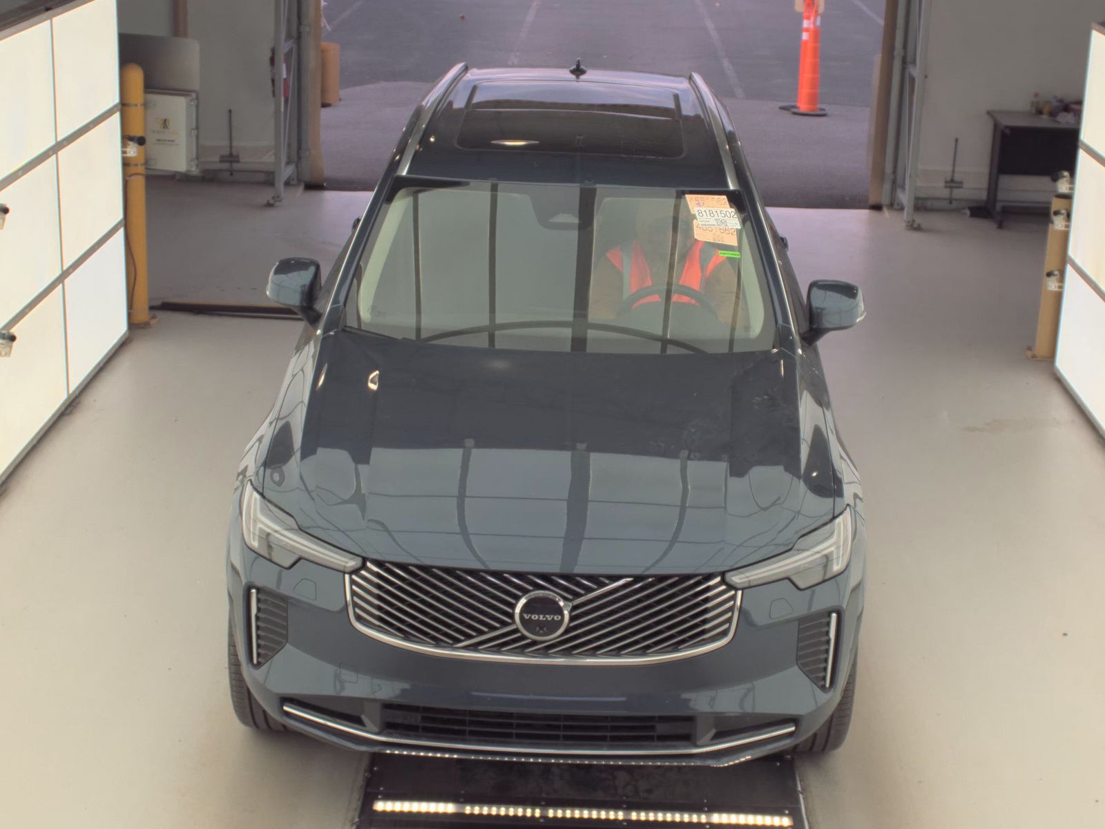 2025 Volvo XC90 B6 Plus AWD