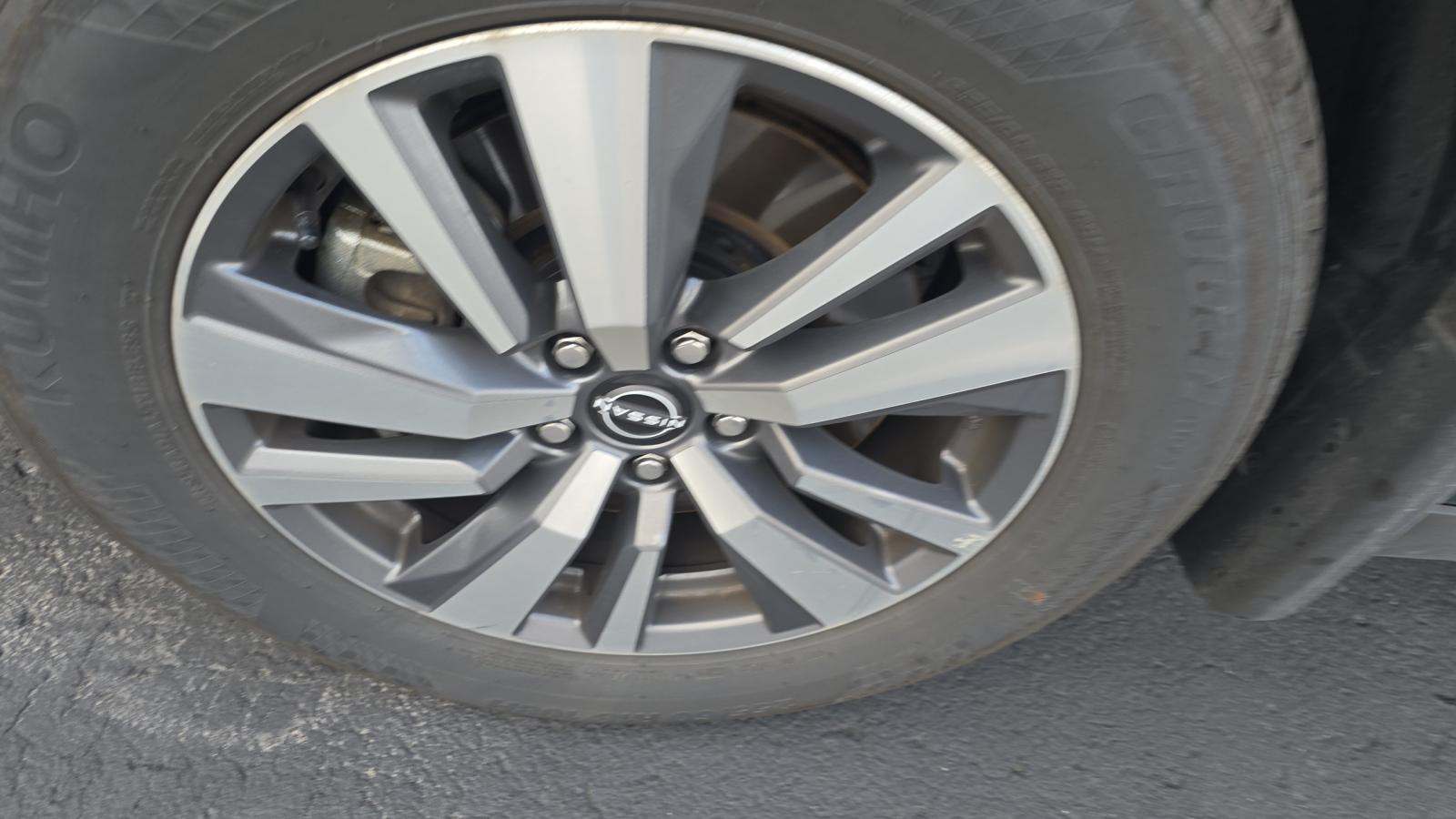 2024 Nissan Pathfinder SL FWD