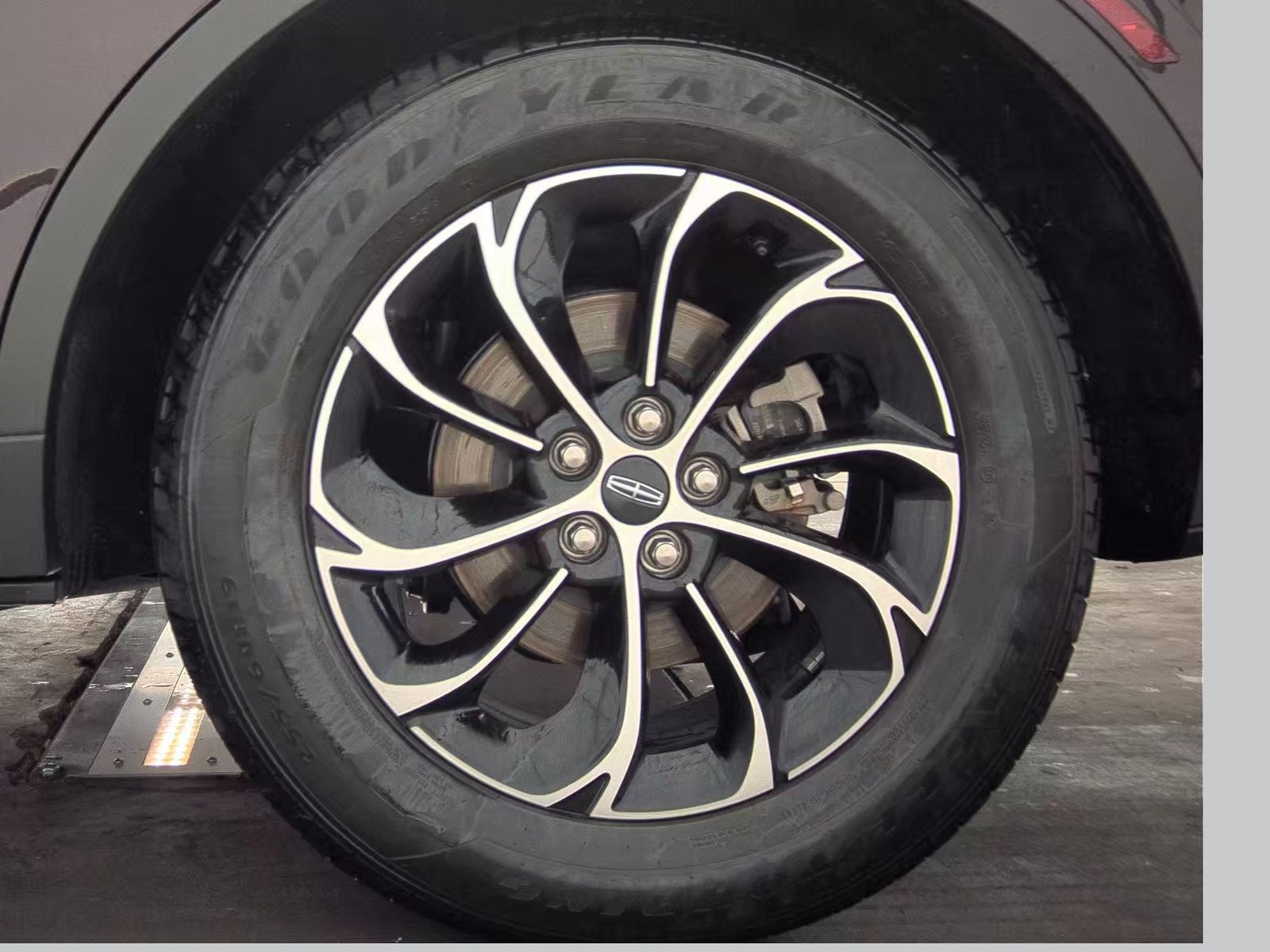 2025 Lincoln Nautilus Premiere AWD